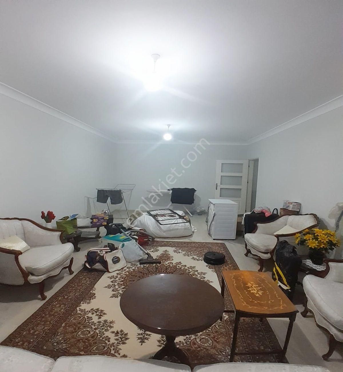 Avcılar Merkezde 2+1 Otoparklı Site İçersinde Satılık Ara Kat - Görsel 2