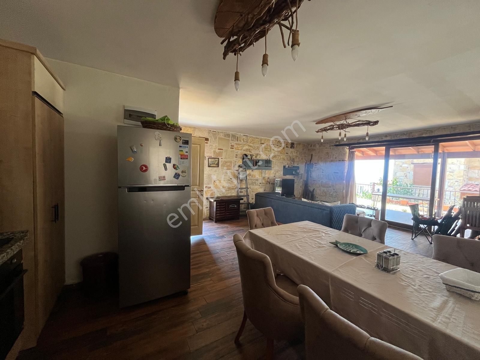 Bimeyko'da Manzaralı Oturuma Hazır 3+1 Villa - Görsel 12