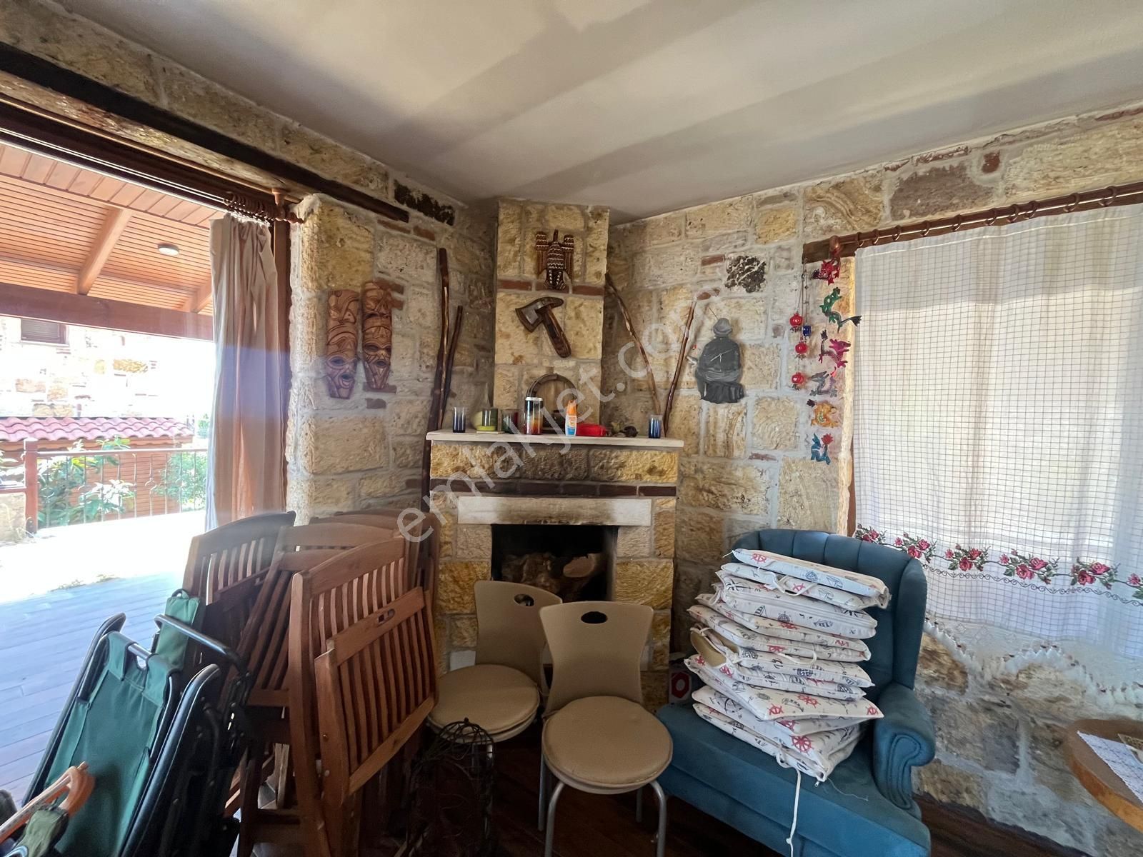 Bimeyko'da Manzaralı Oturuma Hazır 3+1 Villa - Görsel 10