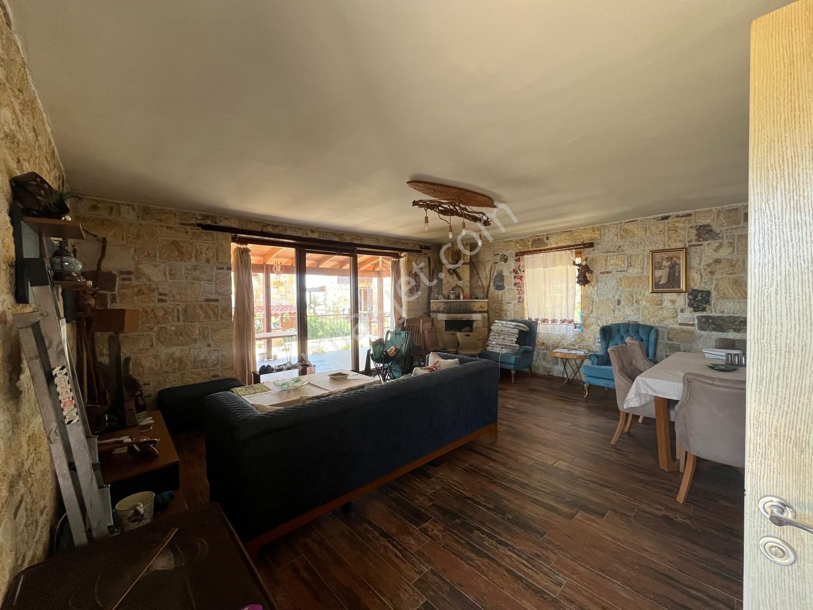 Bimeyko'da Manzaralı Oturuma Hazır 3+1 Villa - Görsel 9