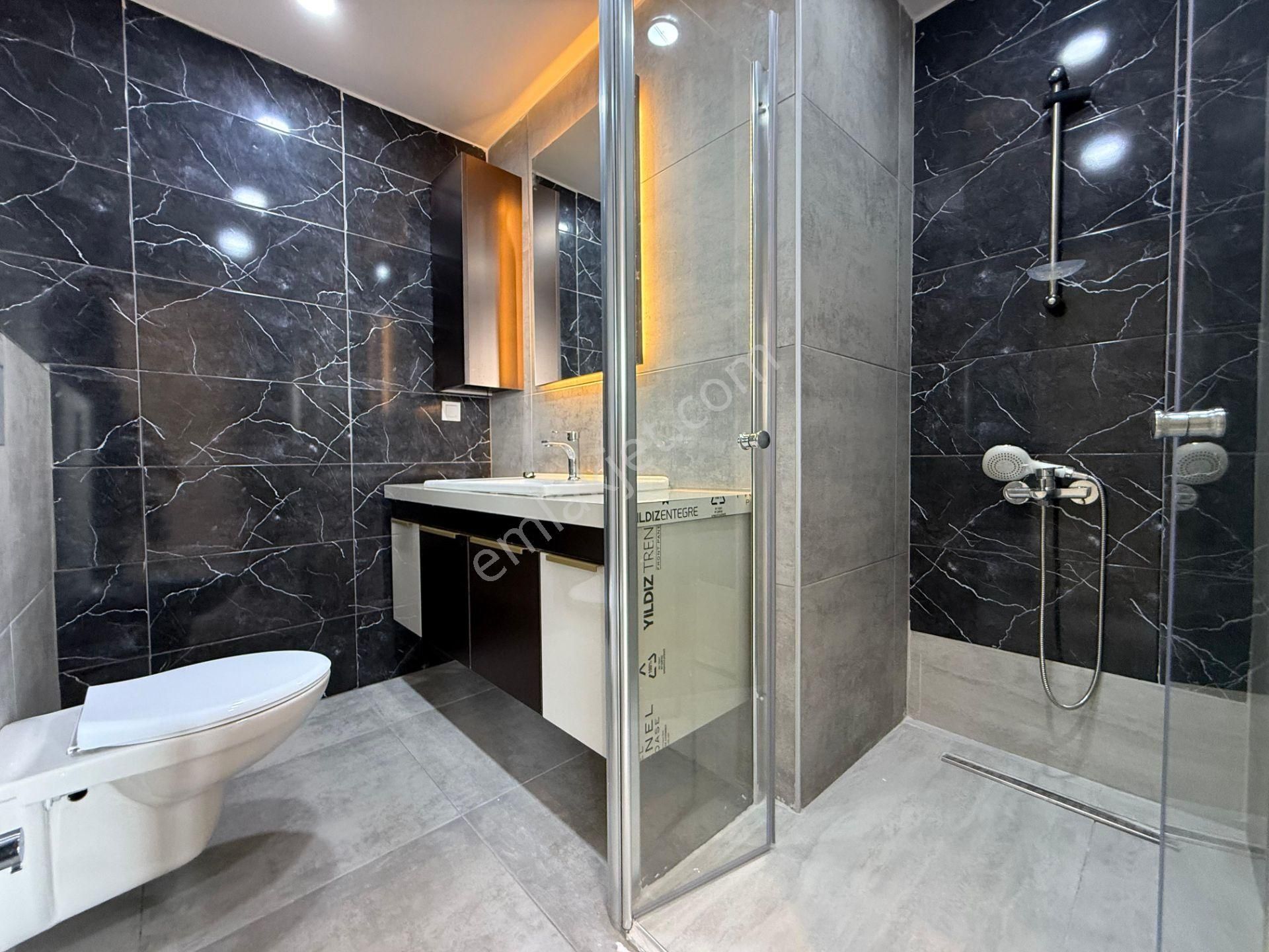 Kabasakalda Sıfır/site/dublex/5+1/2 Mutfak/3 Banyo/40 M2 Teraslı - Görsel 11