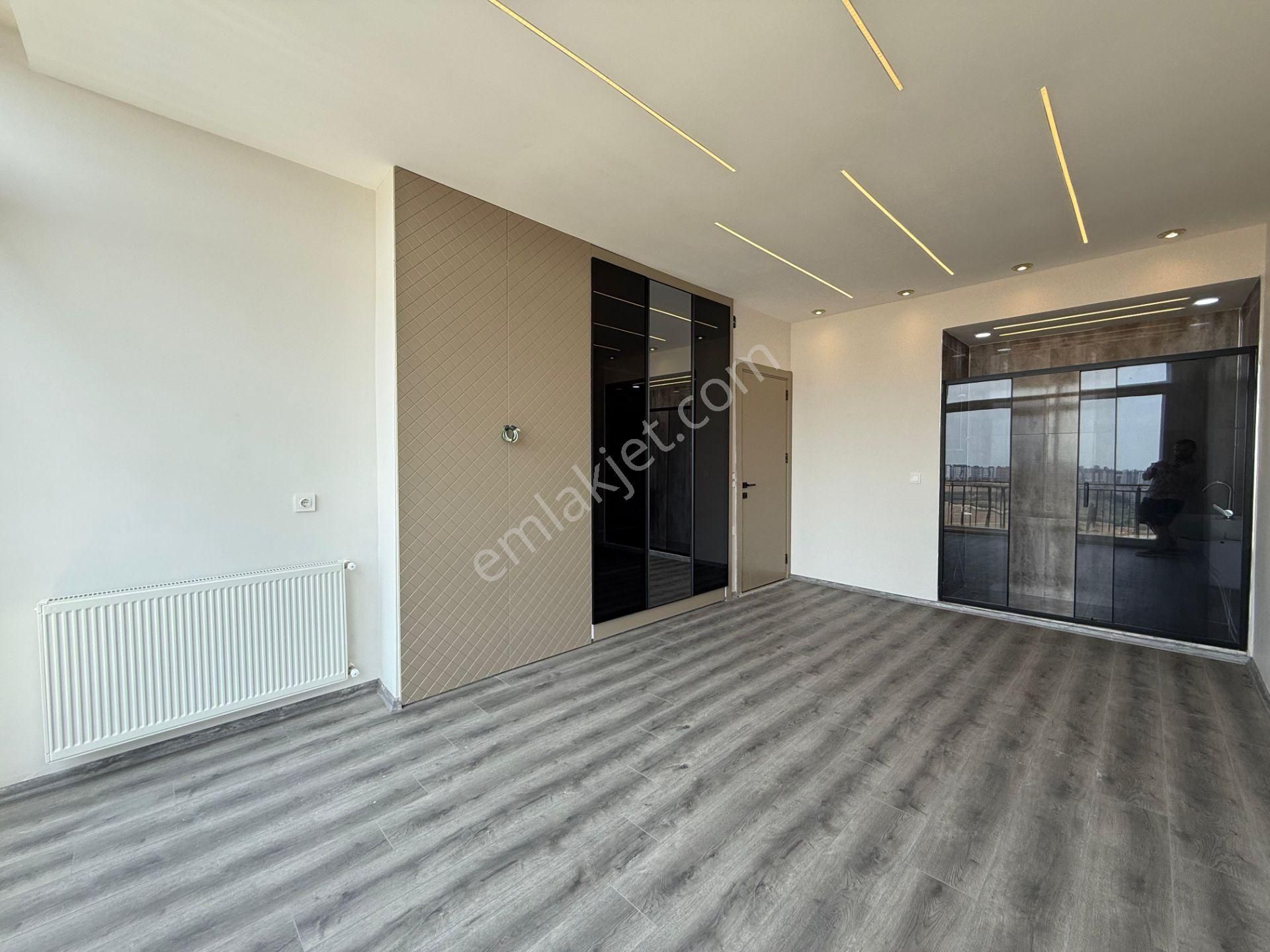 Kabasakalda Sıfır/site/dublex/5+1/2 Mutfak/3 Banyo/40 M2 Teraslı - Görsel 14