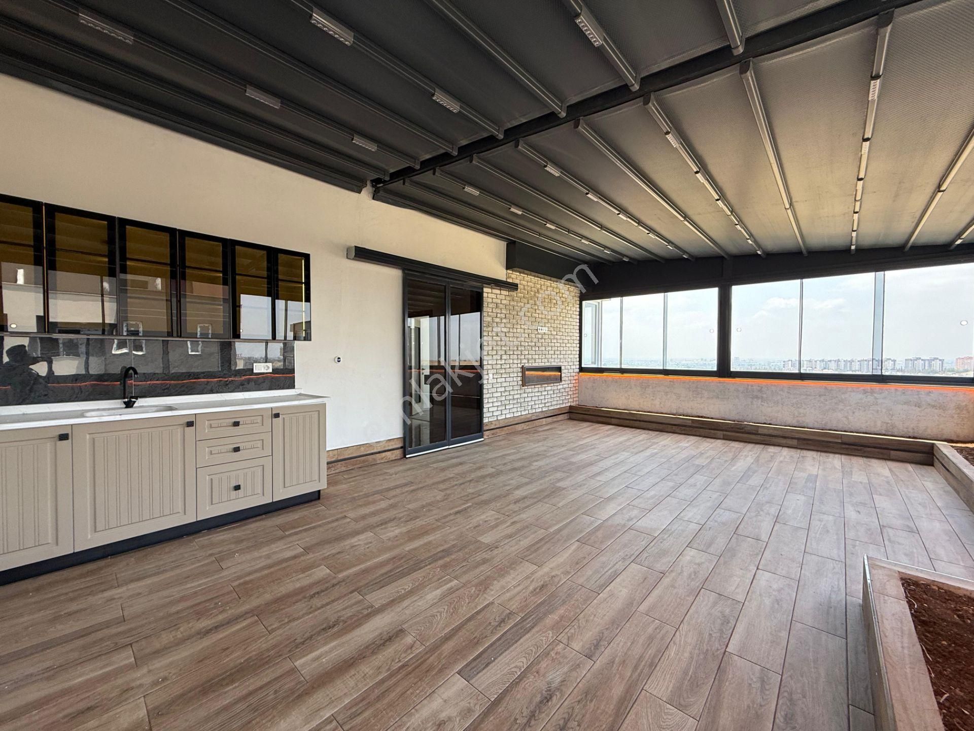 Kabasakalda Sıfır/site/dublex/5+1/2 Mutfak/3 Banyo/40 M2 Teraslı - Görsel 24