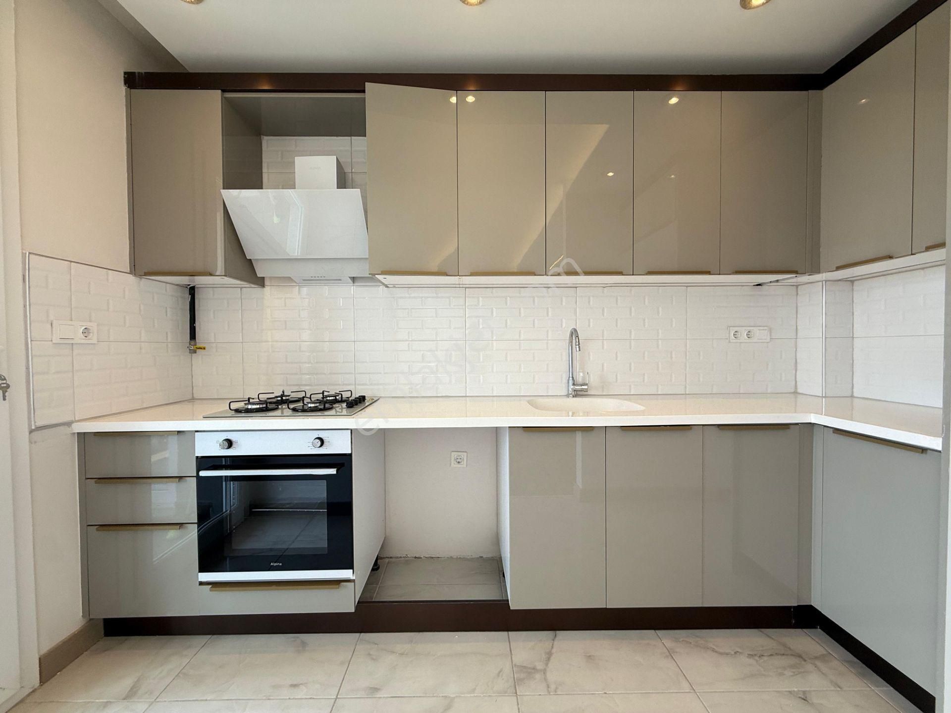 Kabasakalda Sıfır/site/dublex/5+1/2 Mutfak/3 Banyo/40 M2 Teraslı - Görsel 26