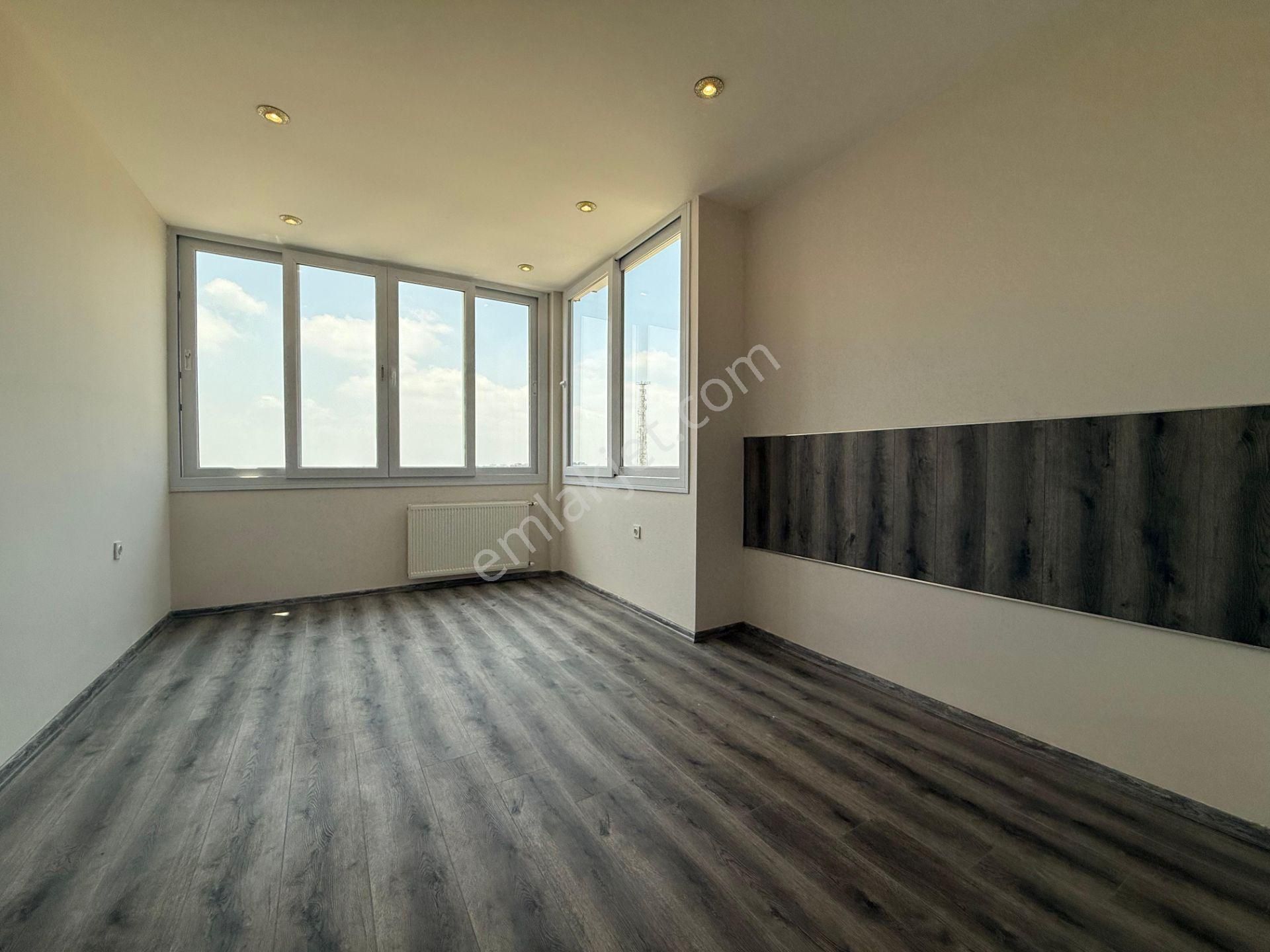 Kabasakalda Sıfır/site/dublex/5+1/2 Mutfak/3 Banyo/40 M2 Teraslı - Görsel 9