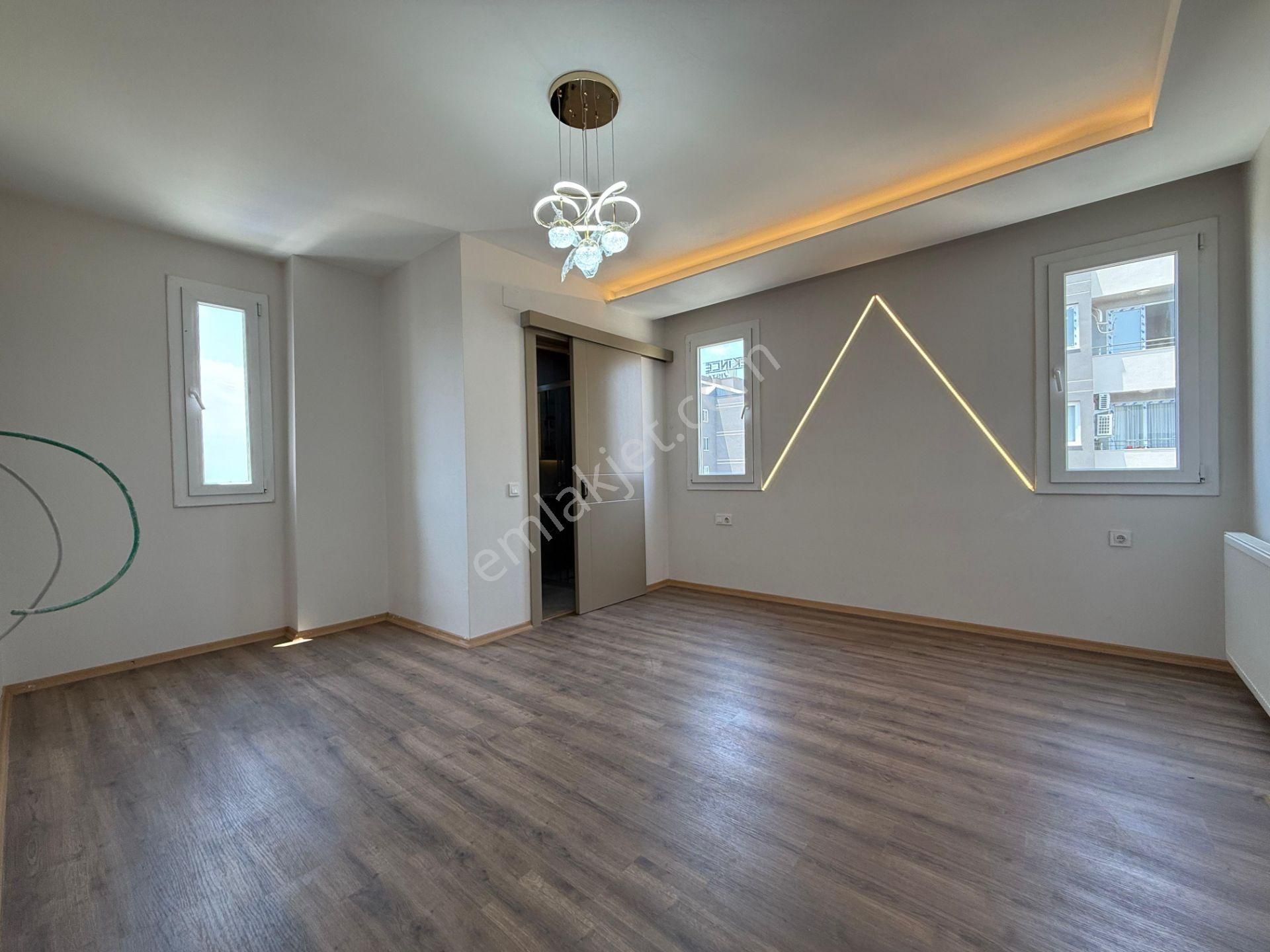 Kabasakalda Sıfır/site/dublex/5+1/2 Mutfak/3 Banyo/40 M2 Teraslı - Görsel 2