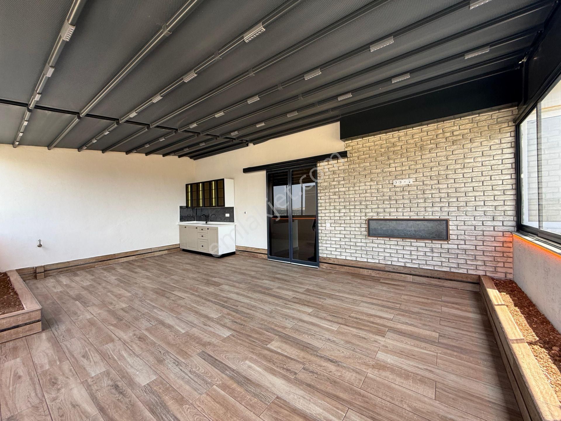 Kabasakalda Sıfır/site/dublex/5+1/2 Mutfak/3 Banyo/40 M2 Teraslı - Görsel 17