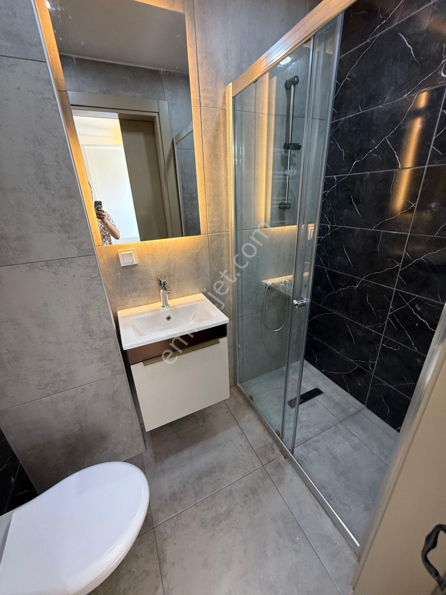 Kabasakalda Sıfır/site/dublex/5+1/2 Mutfak/3 Banyo/40 M2 Teraslı - Görsel 4
