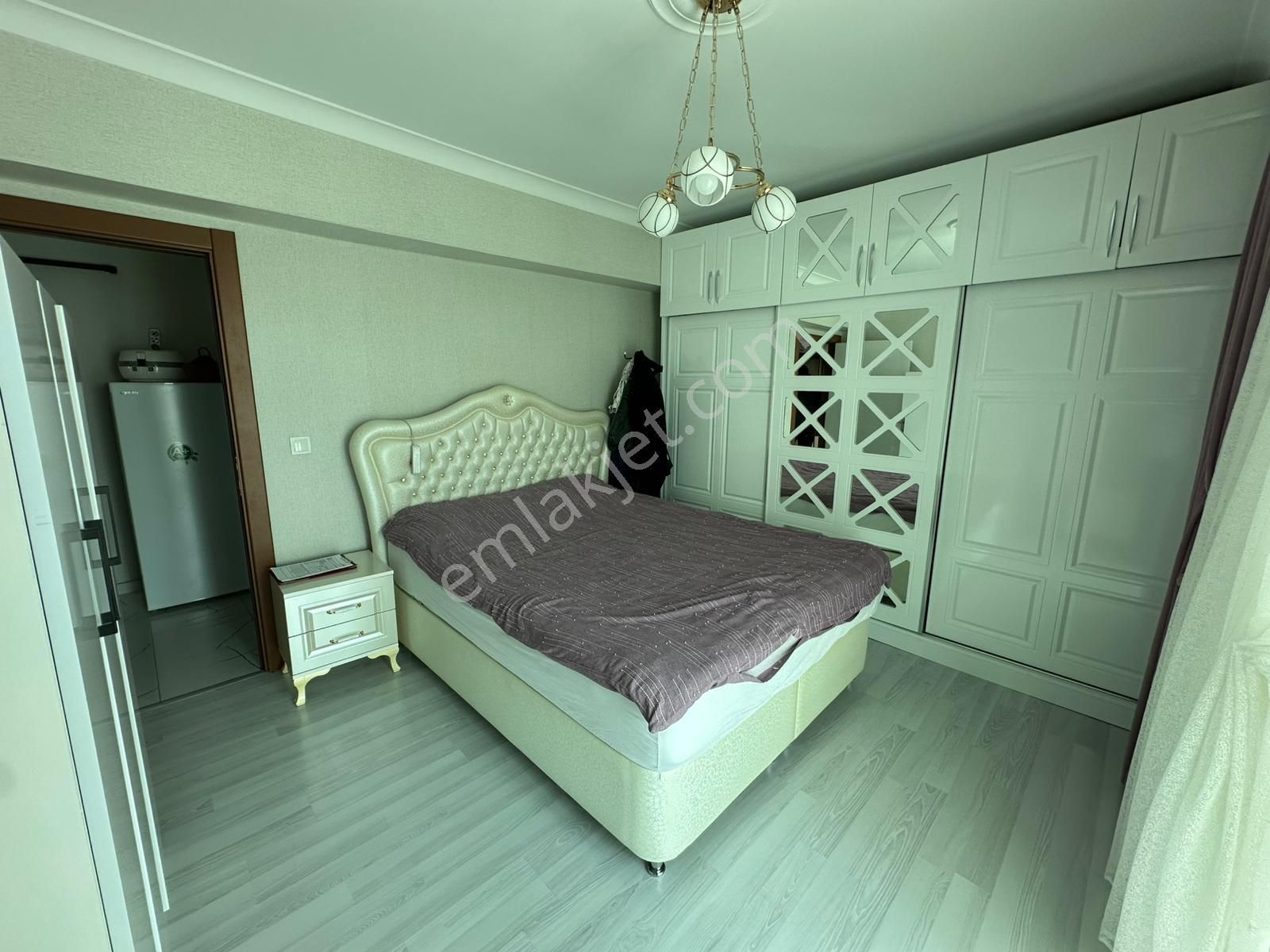 Feridunçelik'te Cadde Yakını Asansörlü Full Yapılı 3+1 Ara Katta Satılık Daire !! - Görsel 7