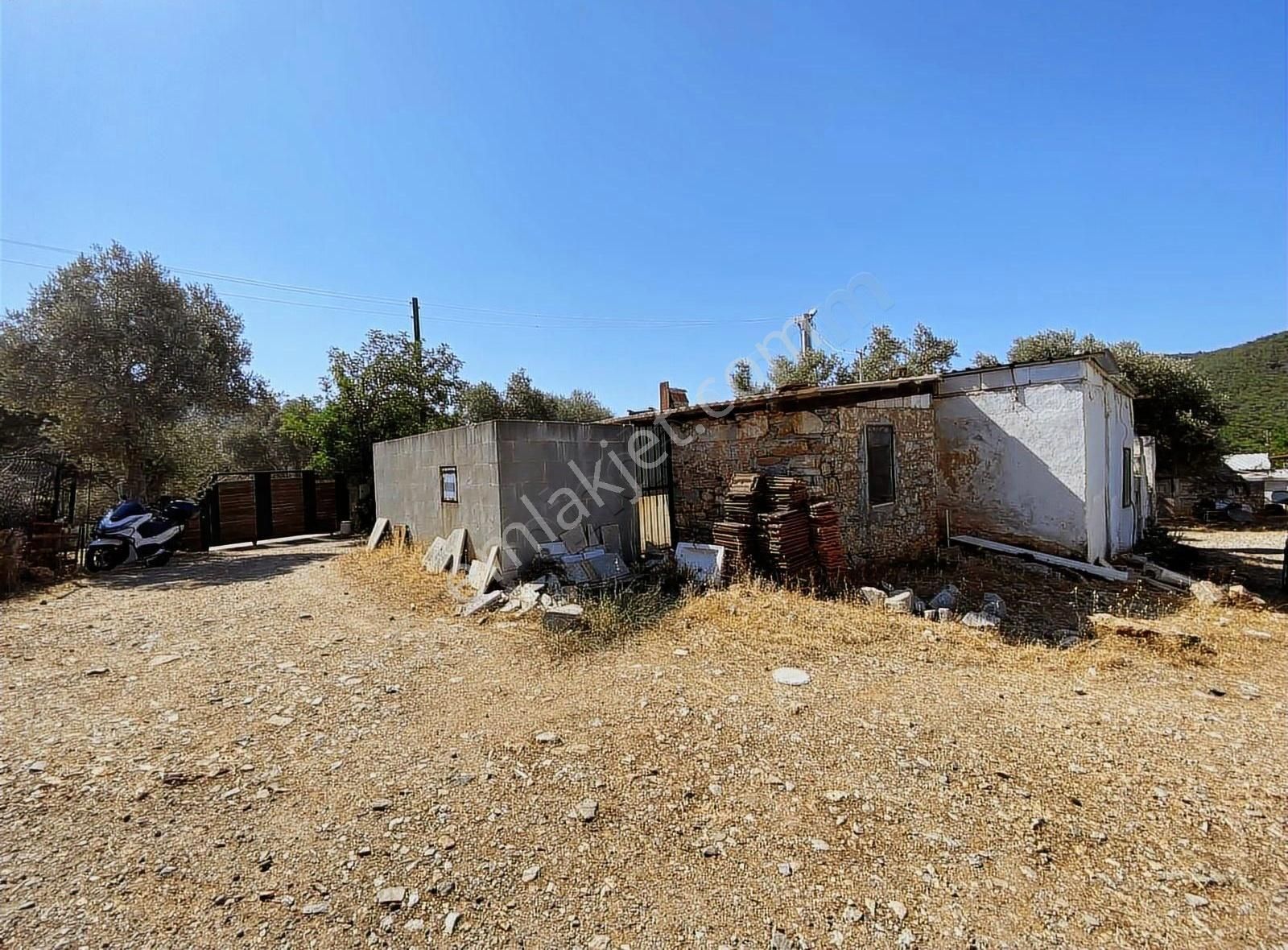 Bodrum Kızılağaç'ta Satılık Tek Tapu Kargir Köy Evi Ve Arsası - Görsel 4