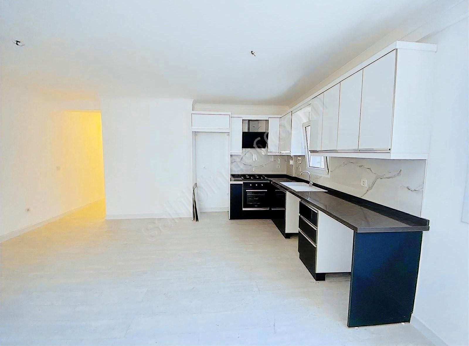 Bodrum Turgutreis Merkezde 2+1 Bahçe Kat Daire - Görsel 3