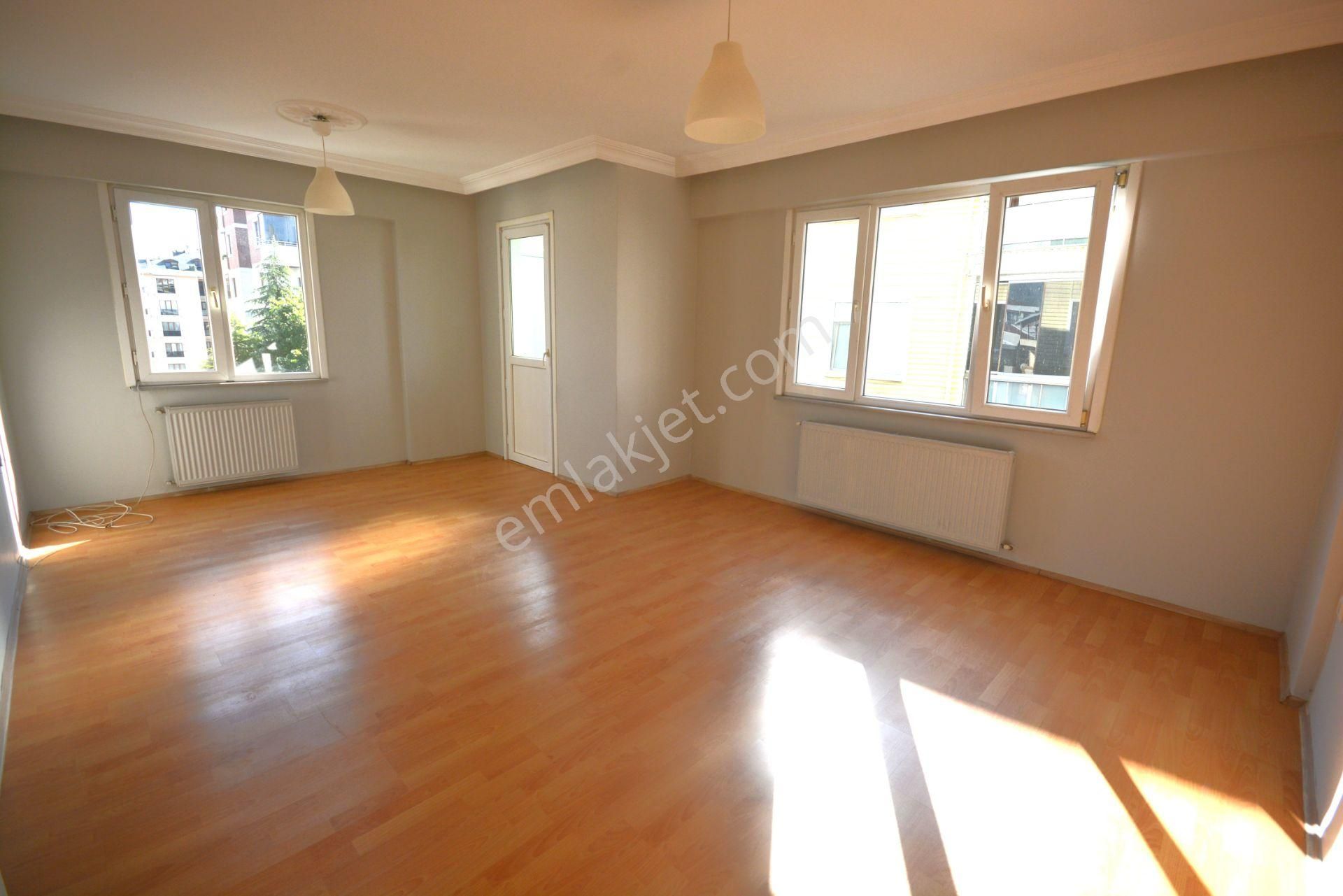 Tam Merkezde 3+1 Kiralık Daire 120 M2