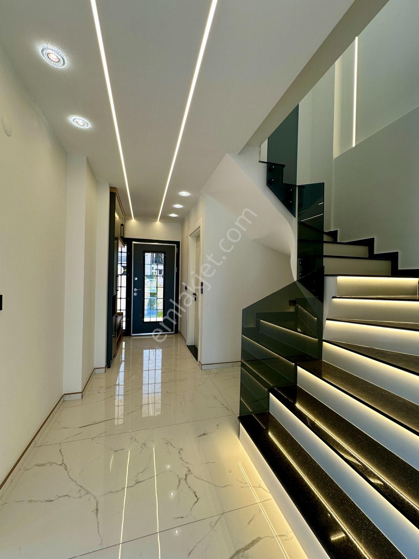 Villacı Onur'dan Denize Yakın 3+1 Ayrı Mutfaklı Lüx Müstakil Villa - Görsel 11