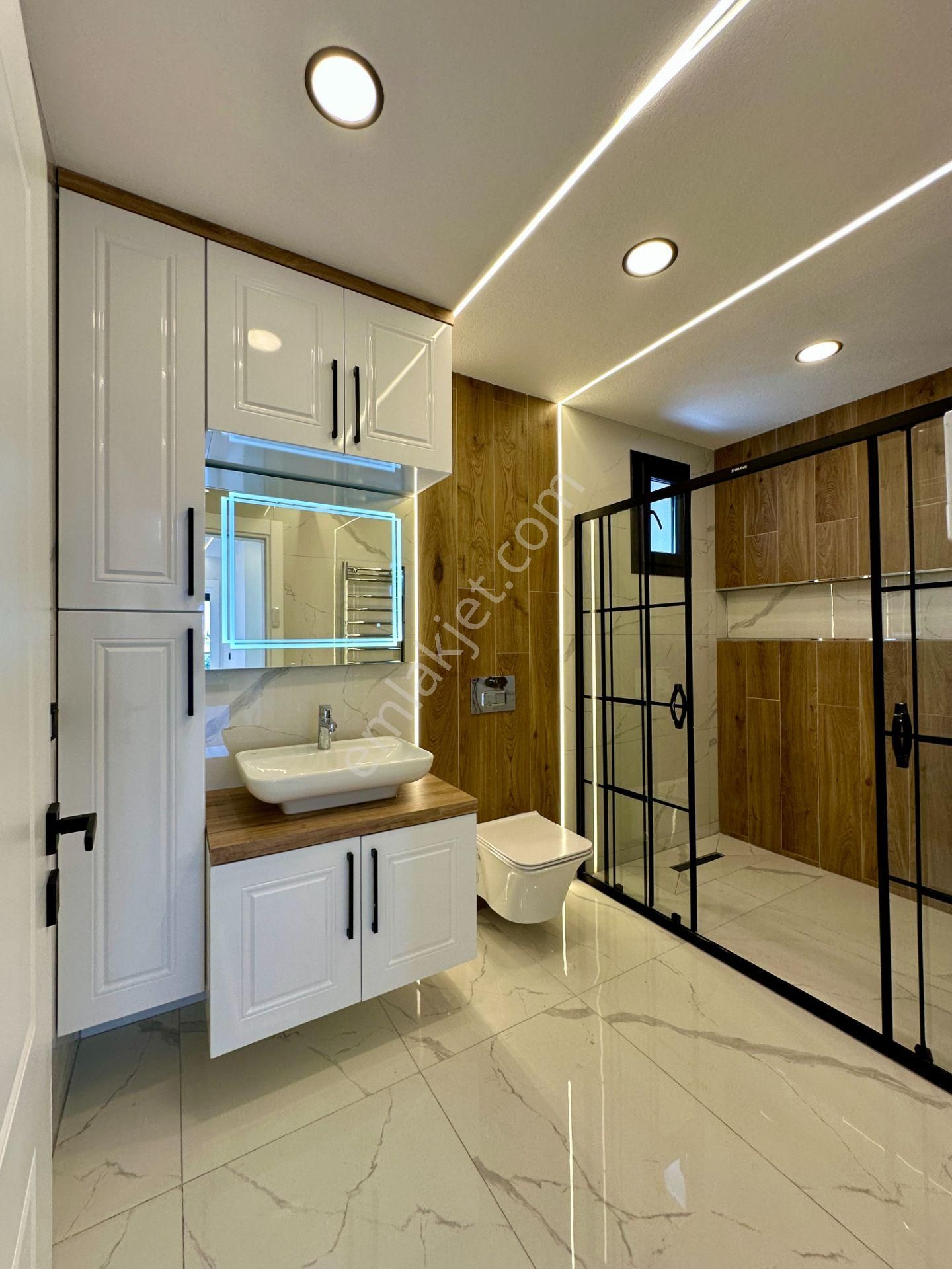 Villacı Onur'dan Denize Yakın 3+1 Ayrı Mutfaklı Lüx Müstakil Villa - Görsel 23