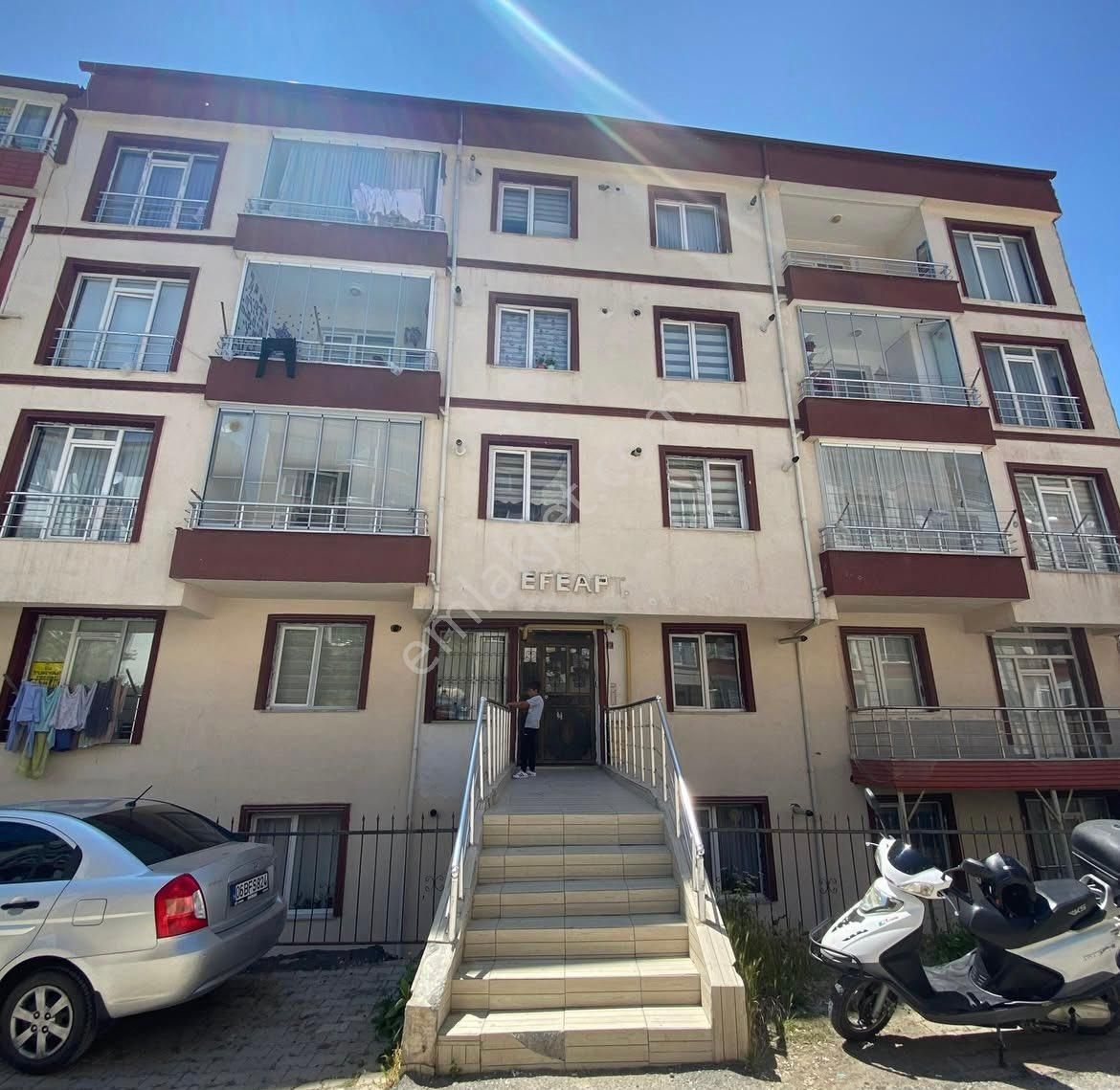 Aynı Tip 5 Daire Yatırımlık Kiracılı