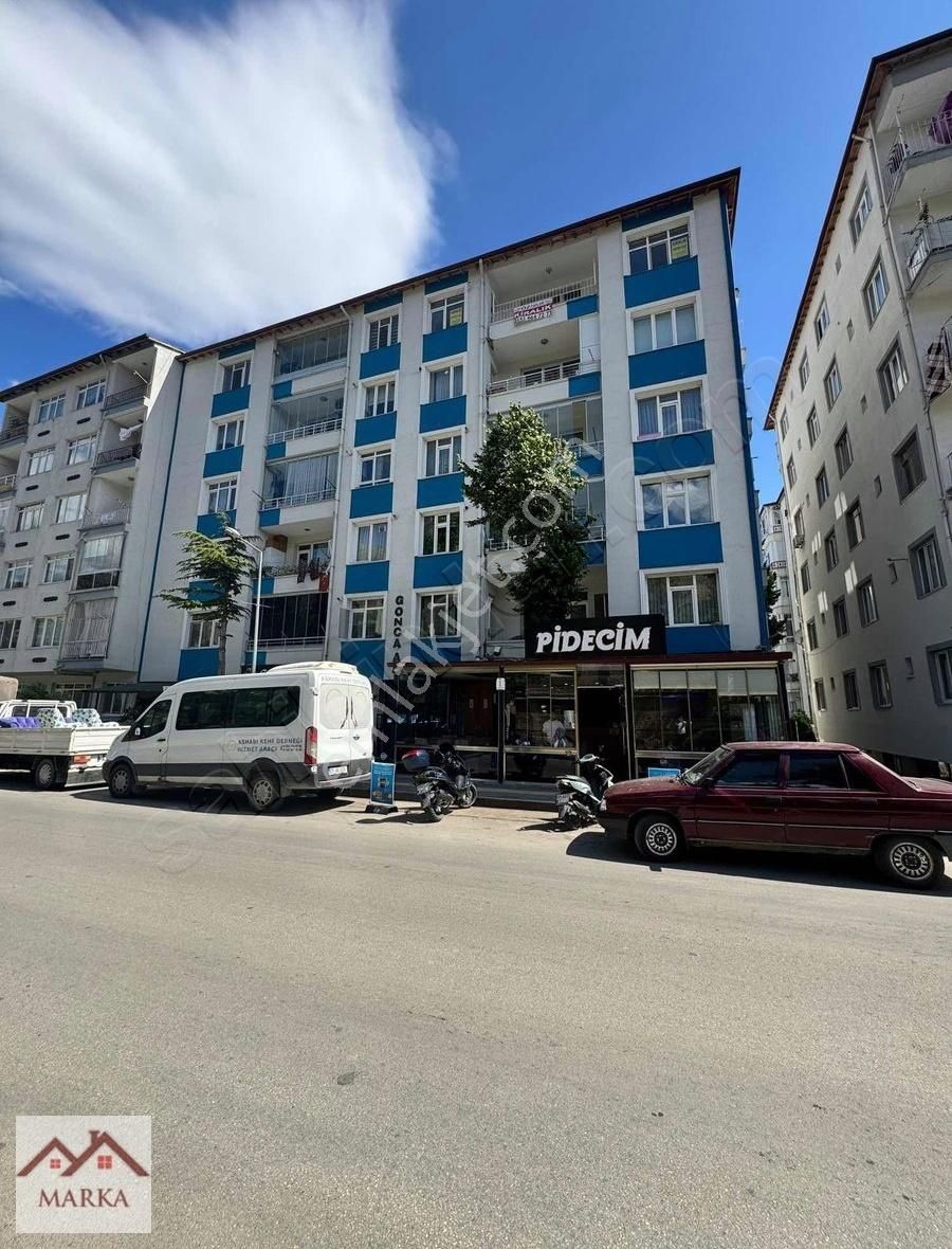 Marka'dan İstasyonda Asonsörlü 3+1 Satılık Daire!!!