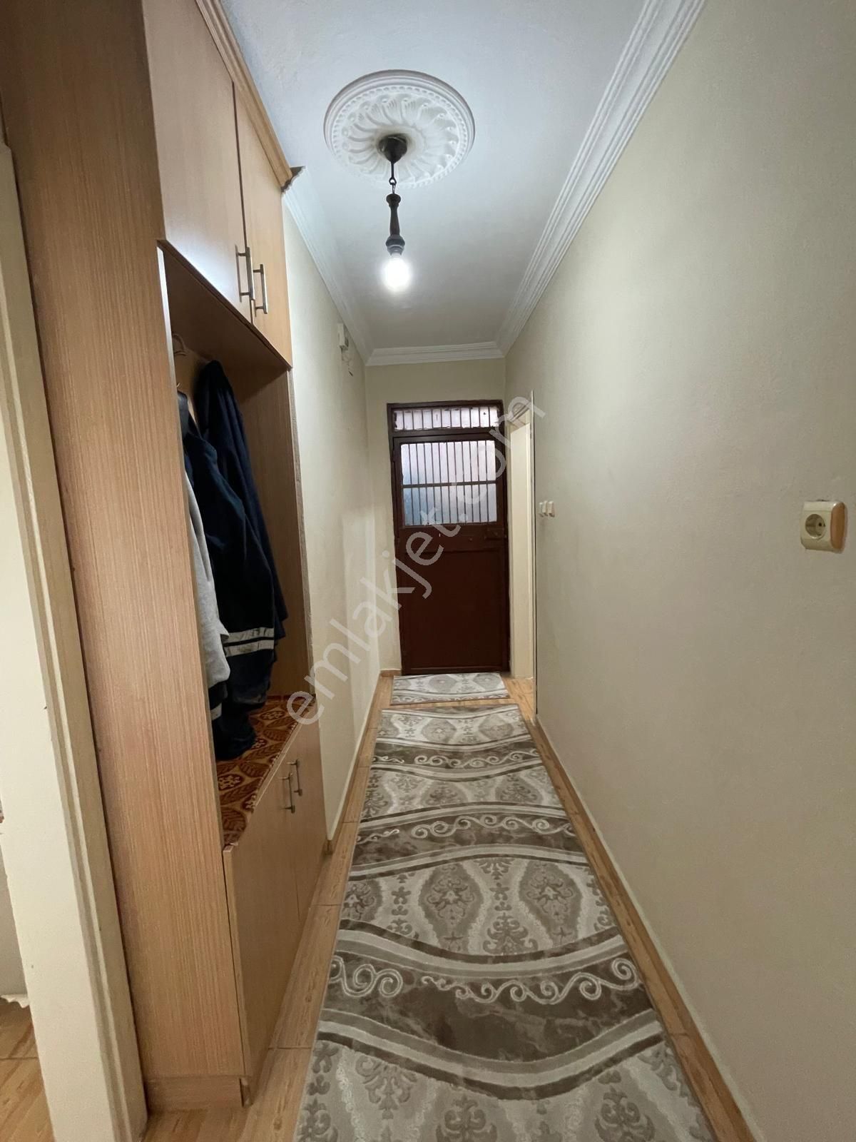 Yeşilevler Vefa Caddesinde 3 Katlı Satılık Müstakil Ev - Görsel 17