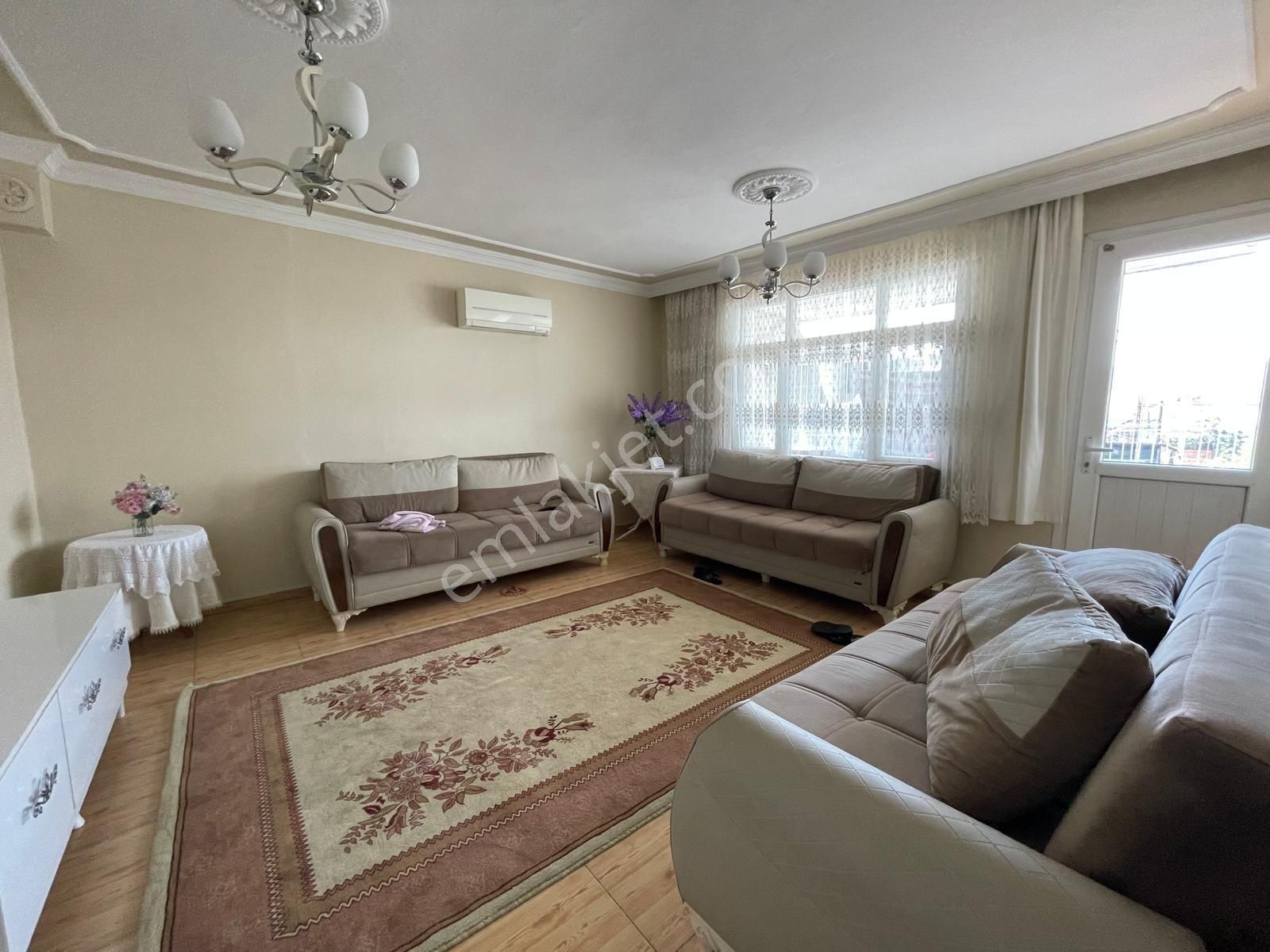 Yeşilevler Vefa Caddesinde 3 Katlı Satılık Müstakil Ev - Görsel 7