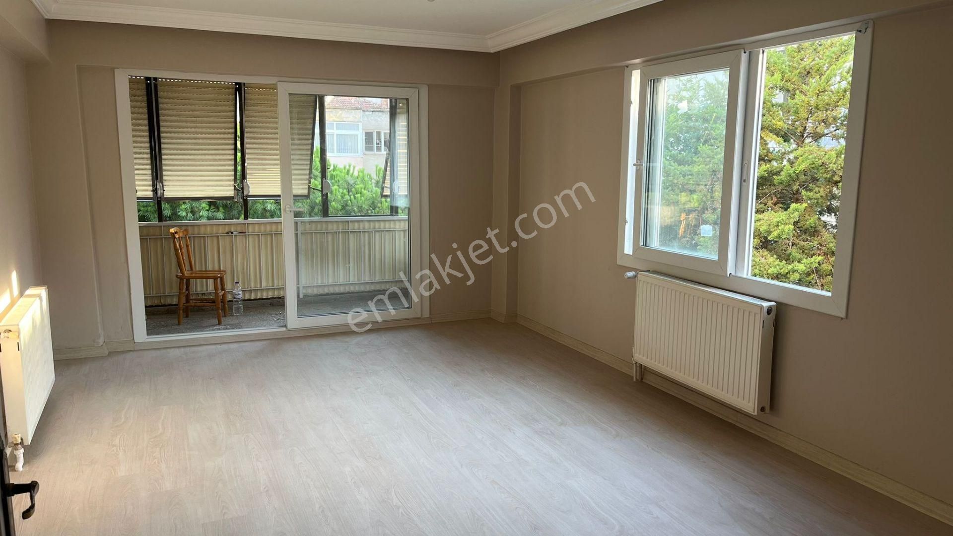 Sahibinden Balçova Korutürk Mah.kipa Avm Karşı Ferah, Köşe Daire
