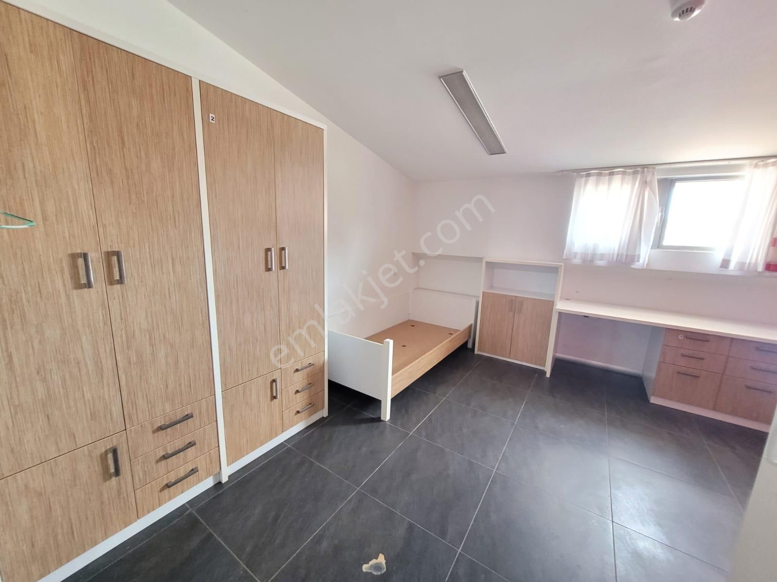 Delux'den Hürriyet Mah.'de Geniş Kapasiteli Kiralık Yurt Binası - Görsel 29