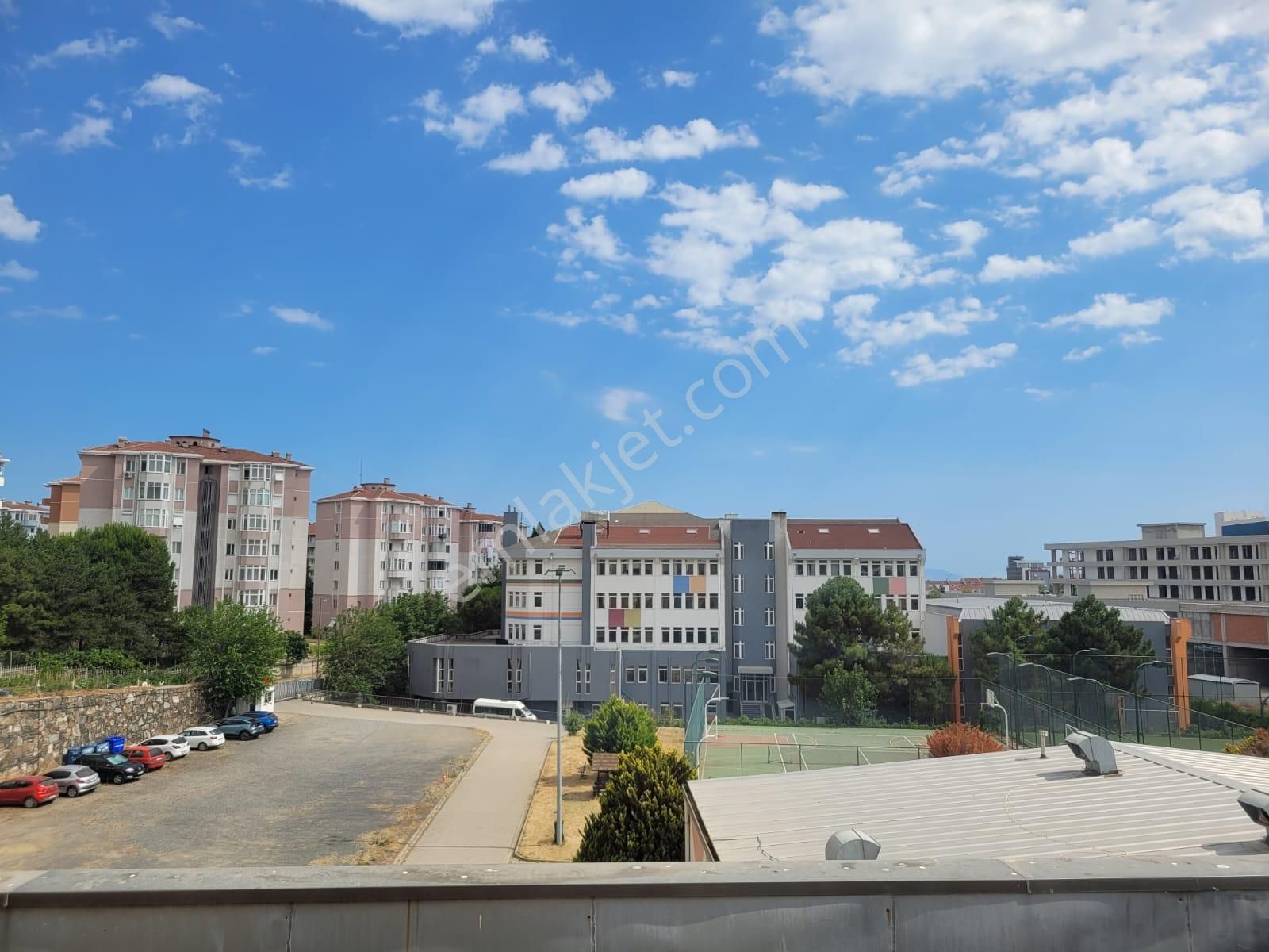 Delux'den Hürriyet Mah.'de Geniş Kapasiteli Kiralık Yurt Binası - Görsel 31