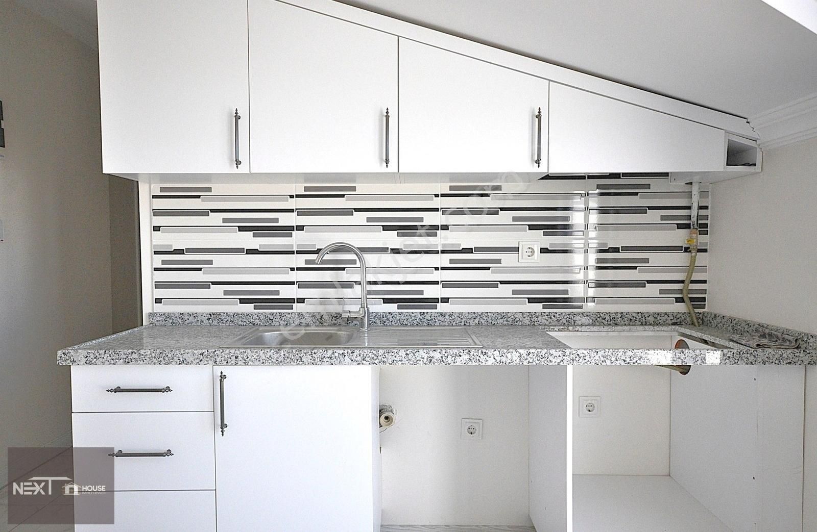 Next House'dan, Şirinevler'de, Kapalı Otoparklı, 4+1, 170m2. - Görsel 21