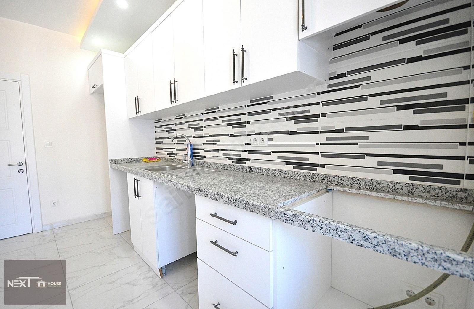 Next House'dan, Şirinevler'de, Kapalı Otoparklı, 4+1, 170m2. - Görsel 16