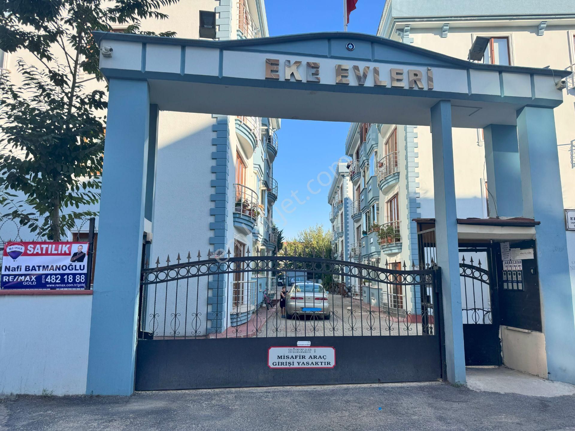 Pendik Şeyhli Mah Bölgenin En Sitesi Eke Evleri Satılık 3+1 Daire