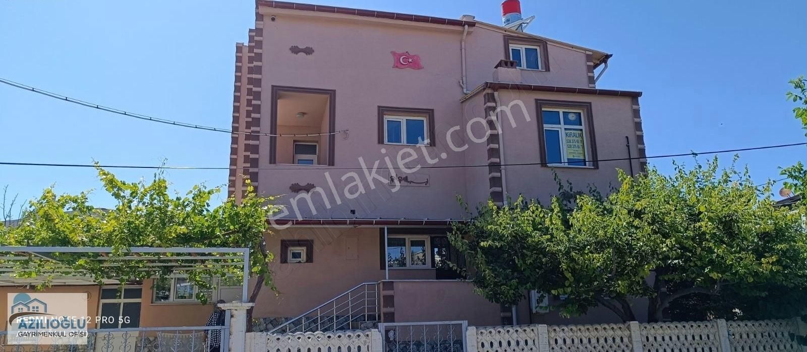 Azılıoğlu Gayrimenkul Den Kiralık Bahçeli Daire