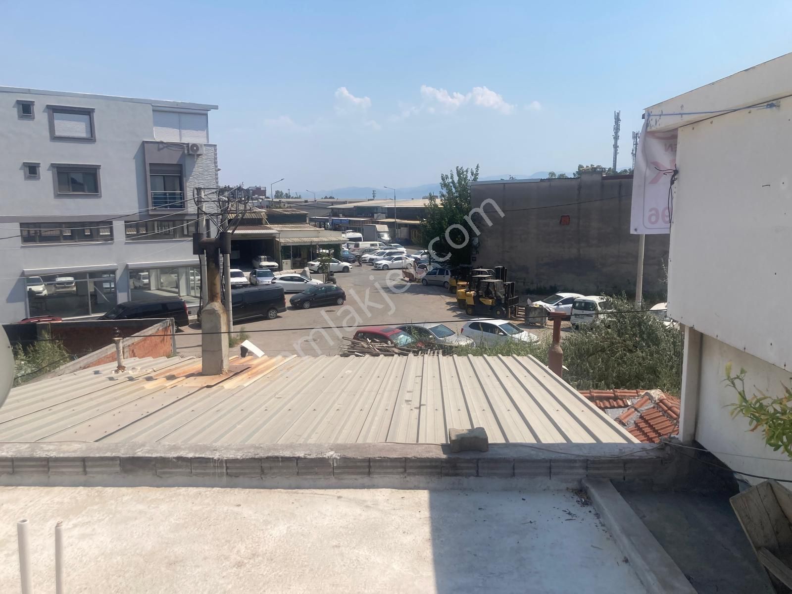 Eges Den Çiğli Atasanayide Satılık 2 Katlı Bina (depo Ofis Yapımına Uygun) - Görsel 3