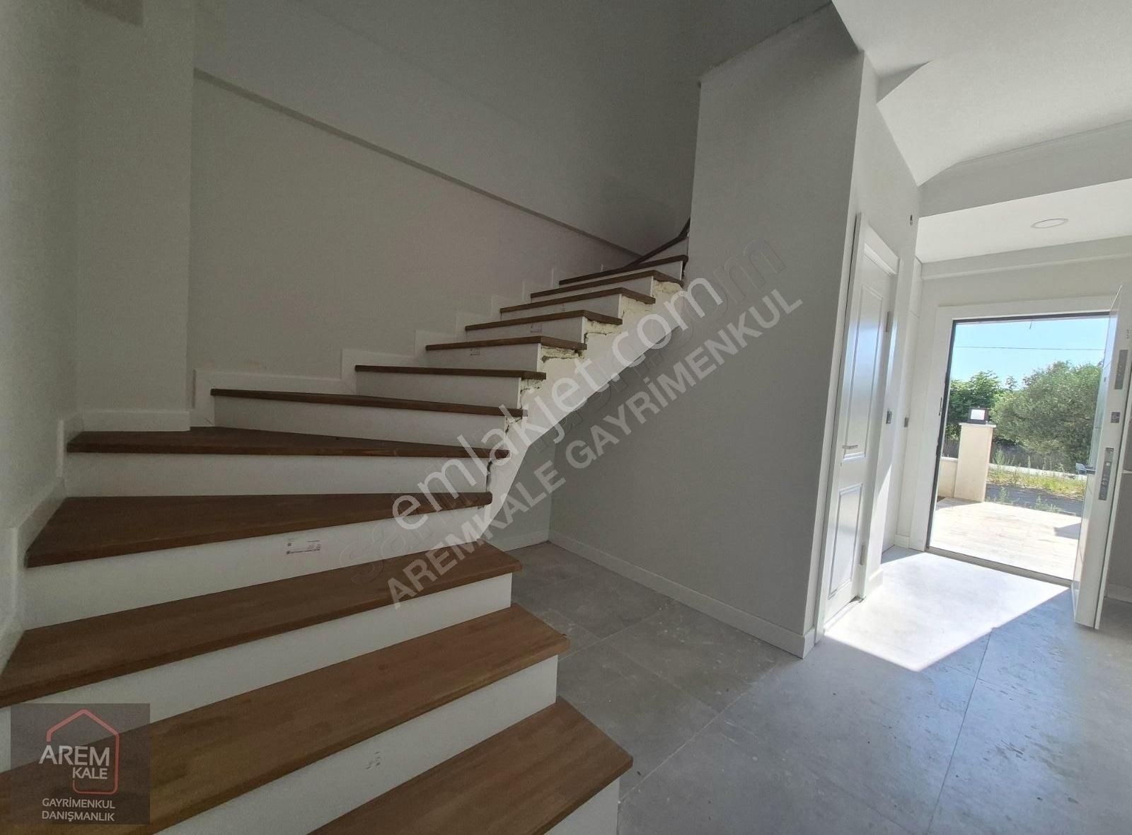 Çanakkale Guzelyali Da Müstakil Bahçeli Ve Havuzlu Satılık Vılla - Görsel 9