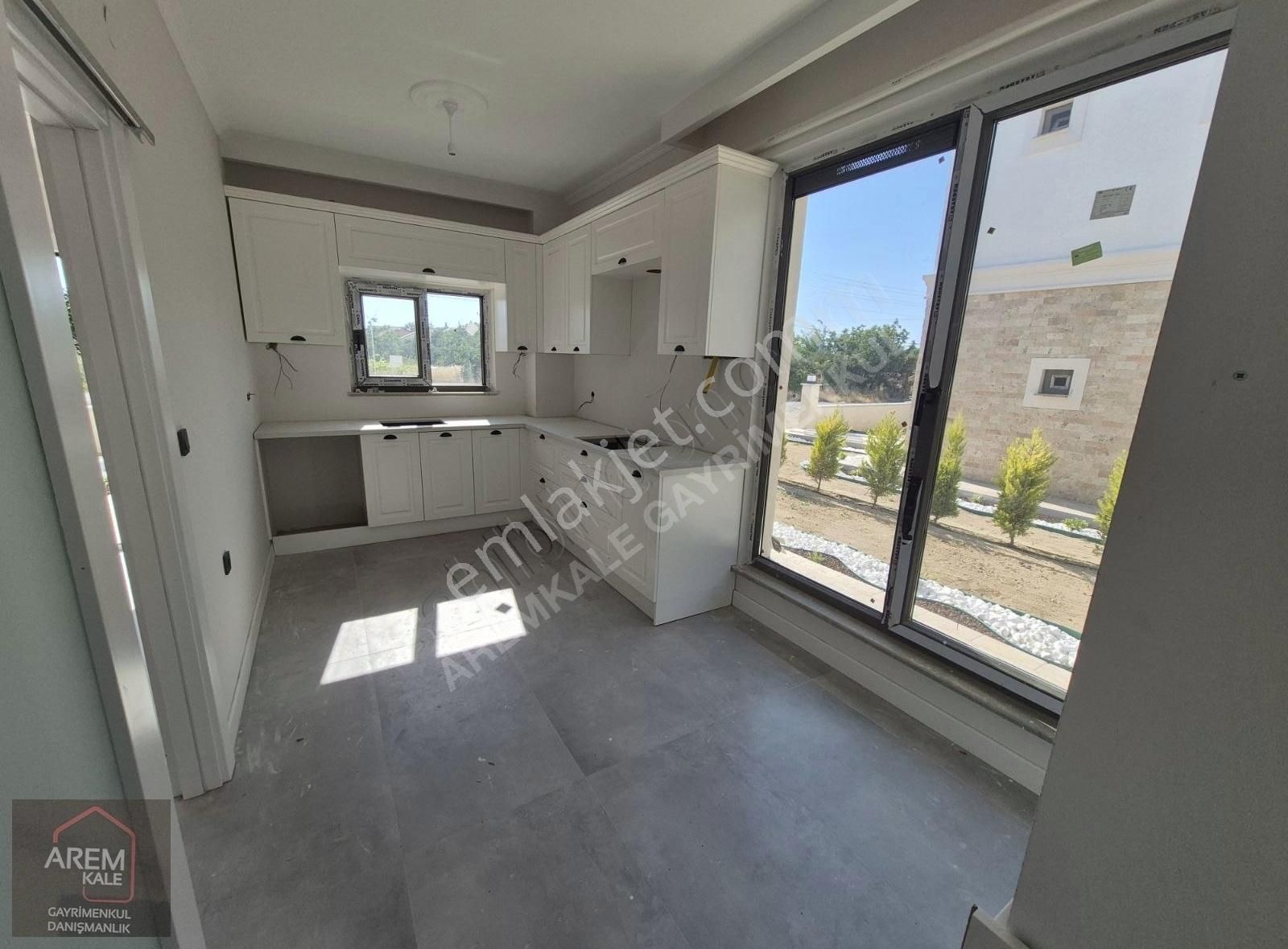 Çanakkale Guzelyali Da Müstakil Bahçeli Ve Havuzlu Satılık Vılla - Görsel 5