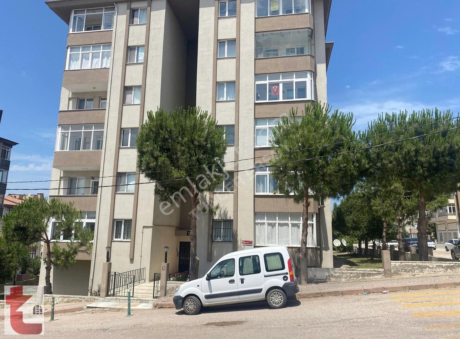 Bandırma Paşakent Mahallesinde Site İçerisinde Satılık 3+1 Daire