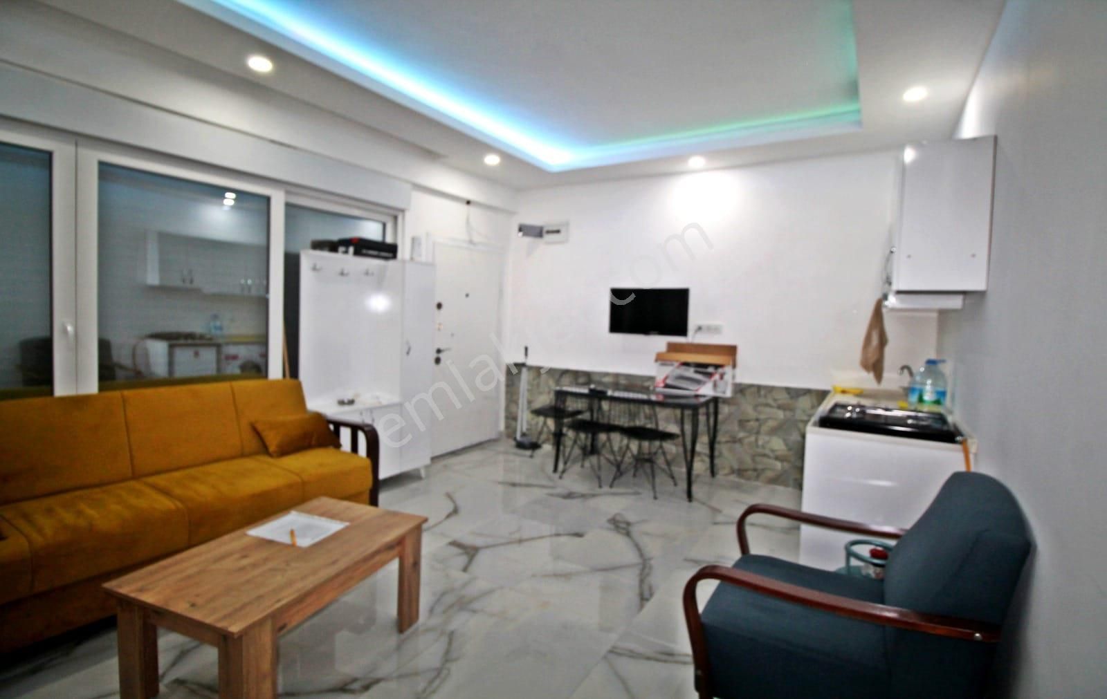 Antalya Muratpasa Da Carsı Merkezde Satılık Full Sıfır Esyalı 1+1 Satılık