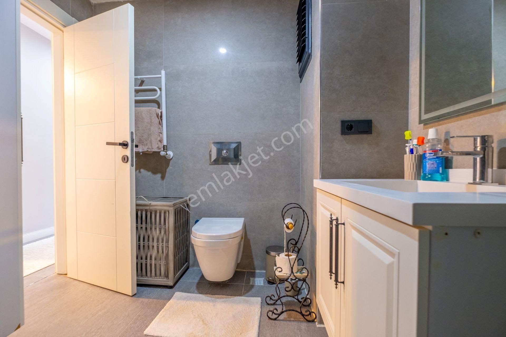 Kılıç Marina'da 6+2 Deniz Manzaralı 320 M2 Lüks Dublex Daire - Görsel 32