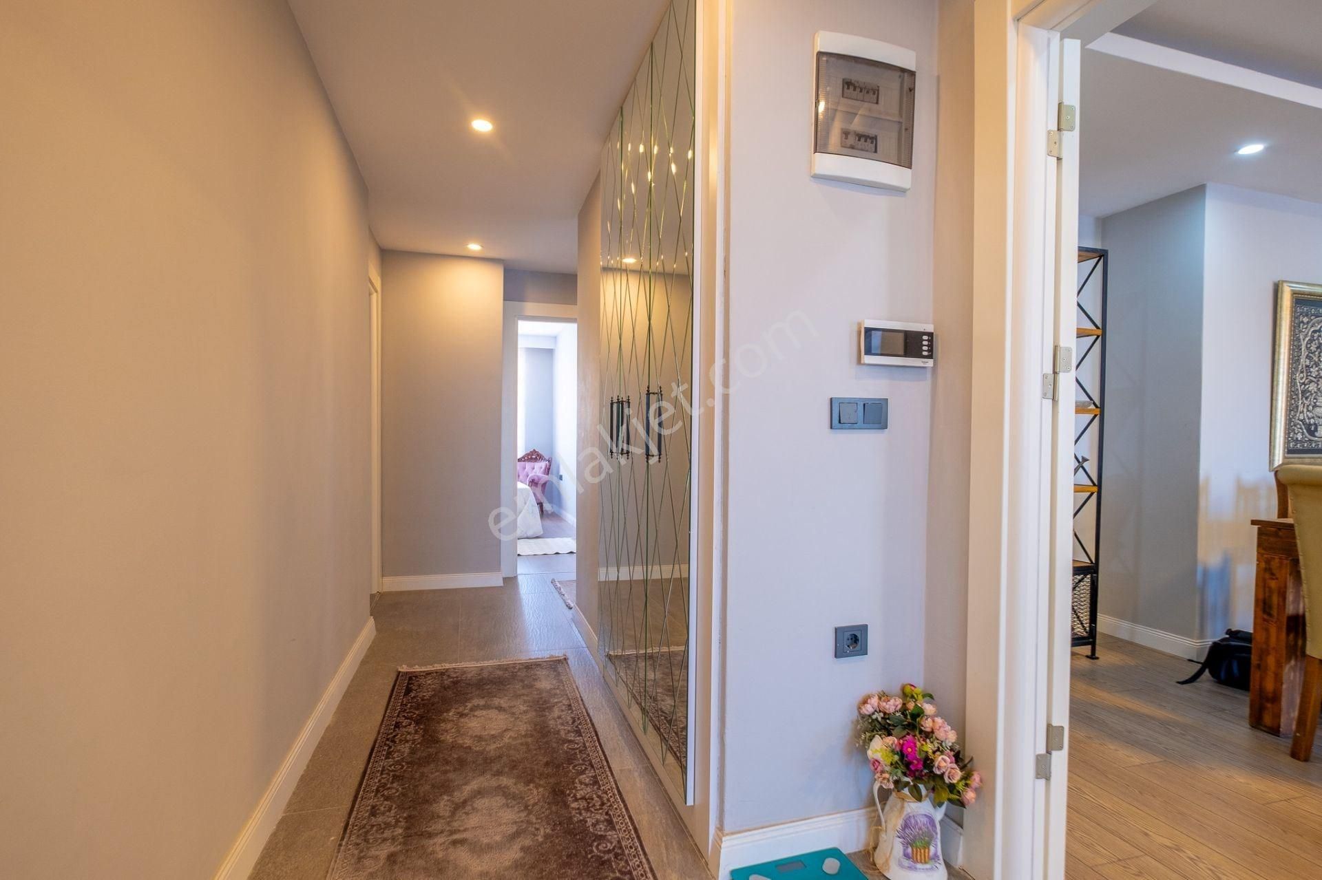 Kılıç Marina'da 6+2 Deniz Manzaralı 320 M2 Lüks Dublex Daire - Görsel 11