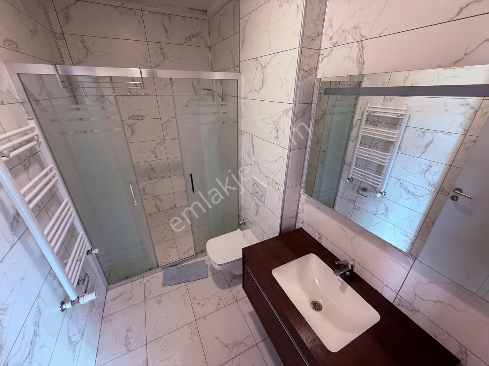 Çankaya Çukurambar 'da 1071 C Blok 2+1 Kiralık Köşe Ofis