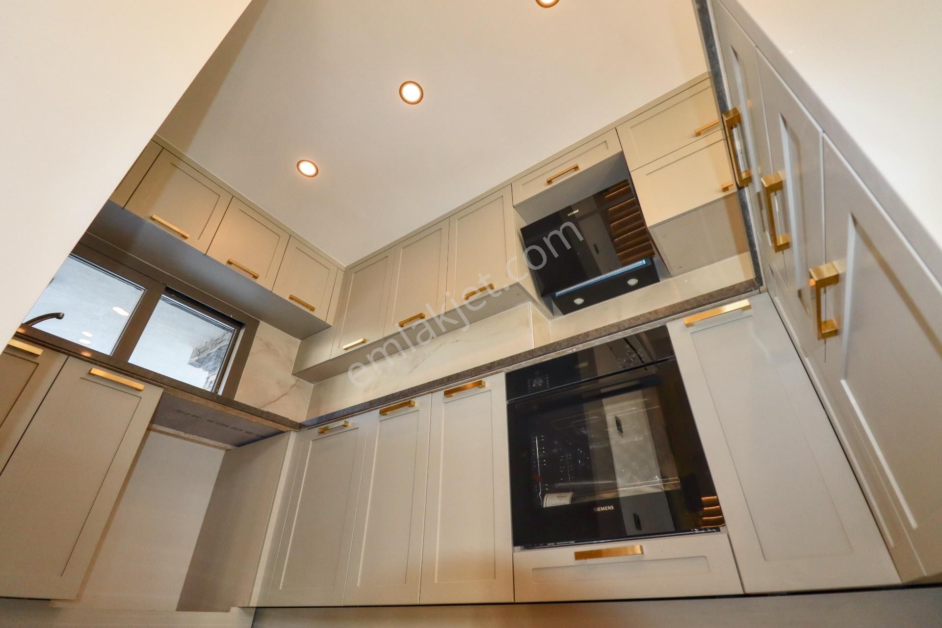 Altınoluk Sahil Tarafında Satılık Havuzlu Sitede 4+1 Müstakil Villa - Görsel 28