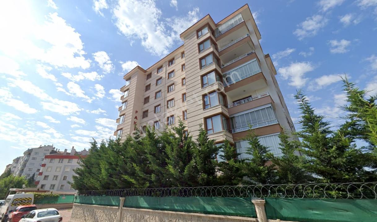 Sahibinden Akıncılar Mahallesinde Satılık Daire
