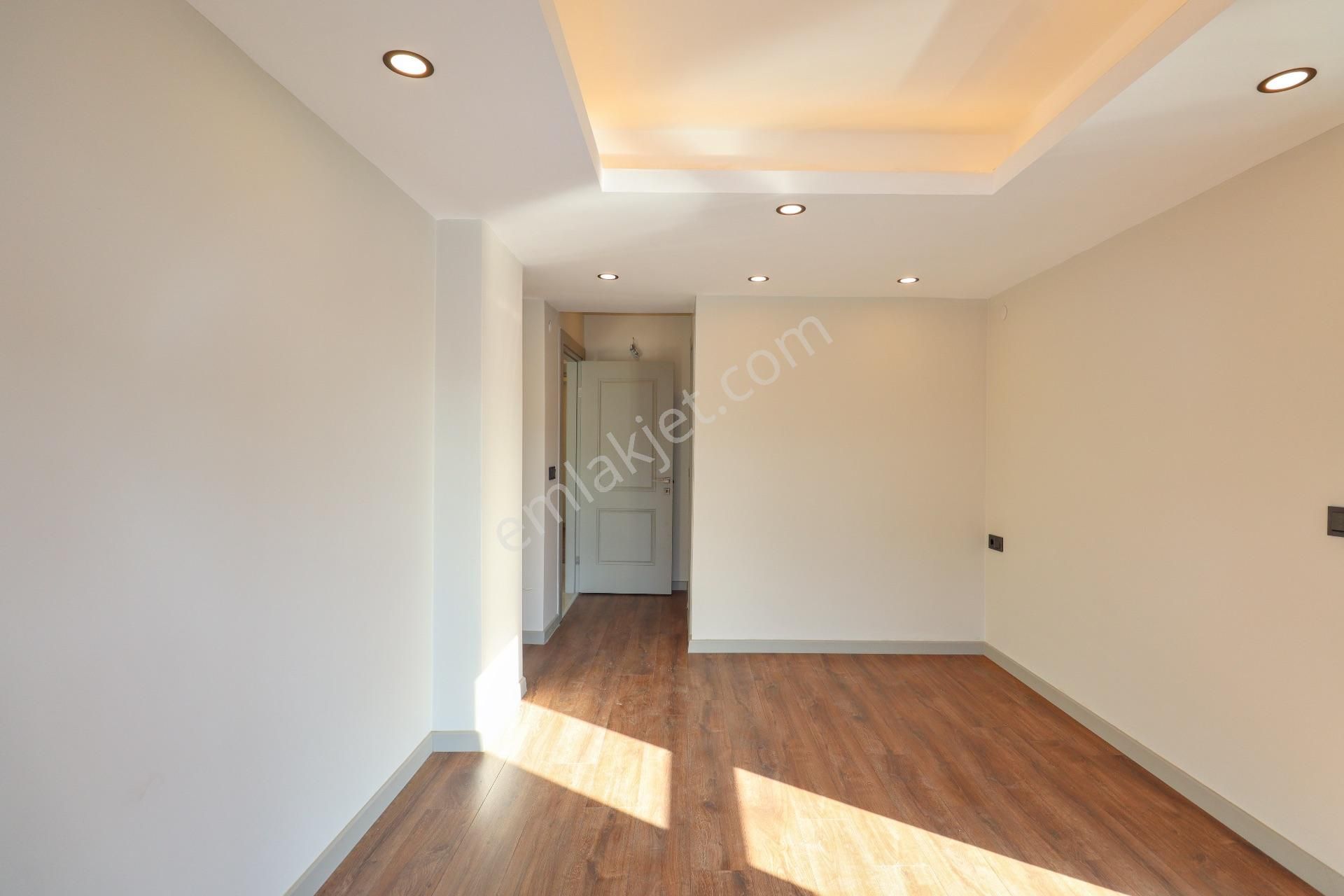 Güre Sahil Tarafında Satılık Havuzlu Sitede 4+1 Sıfır Villa - Görsel 32