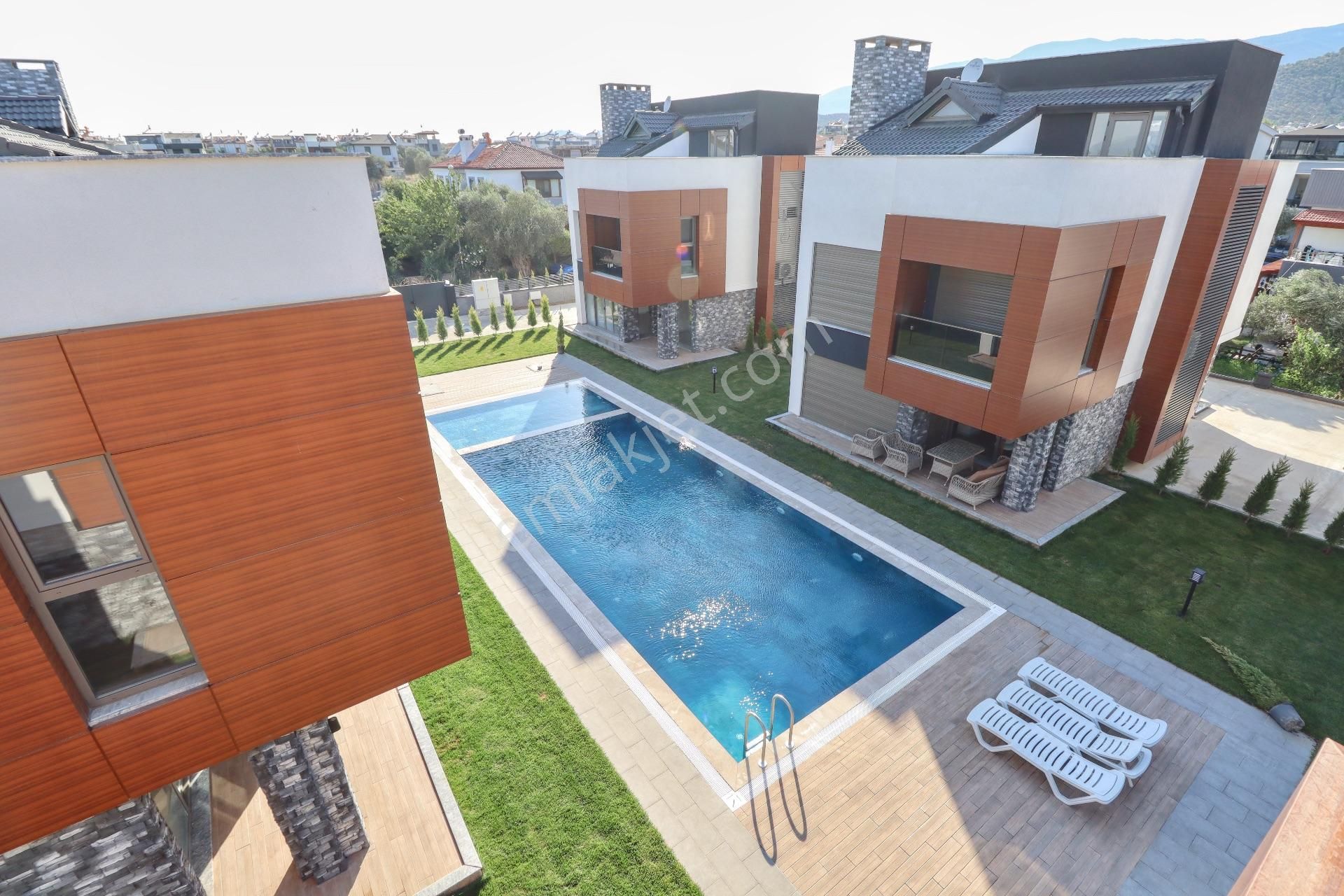 Güre Sahil Tarafında Satılık Havuzlu Sitede 4+1 Sıfır Villa - Görsel 28