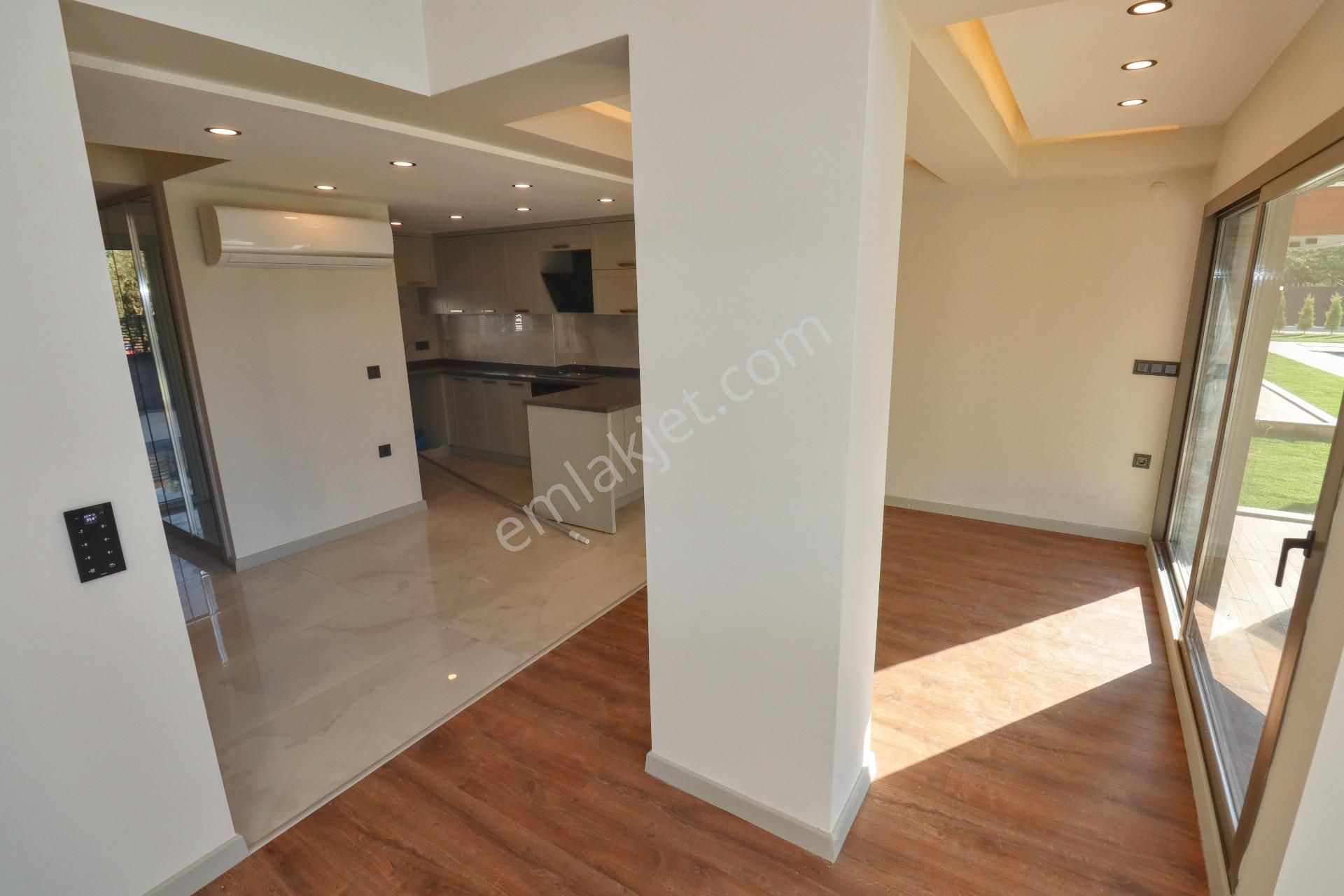 Güre Sahil Tarafında Satılık Havuzlu Sitede 4+1 Sıfır Villa - Görsel 17