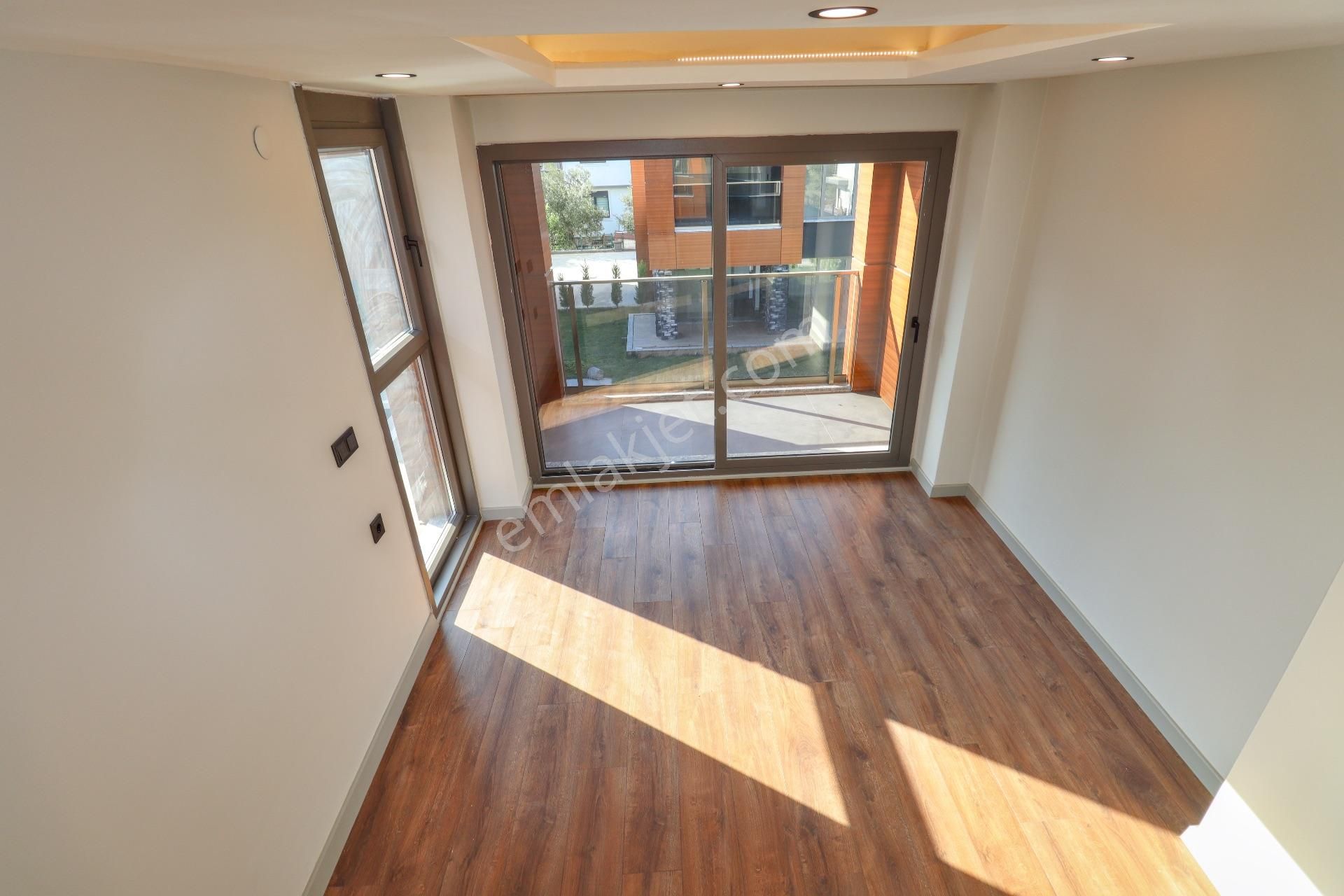 Güre Sahil Tarafında Satılık Havuzlu Sitede 4+1 Sıfır Villa - Görsel 30