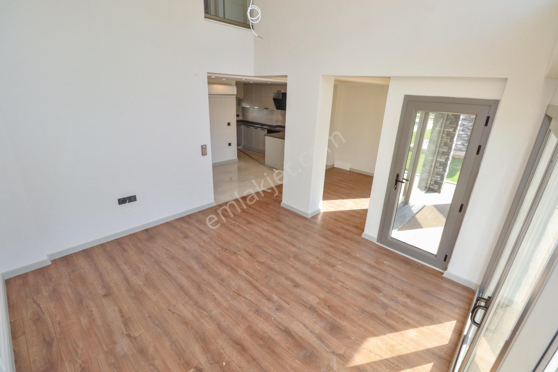 Güre Sahil Tarafında Satılık Havuzlu Sitede 4+1 Sıfır Villa - Görsel 15