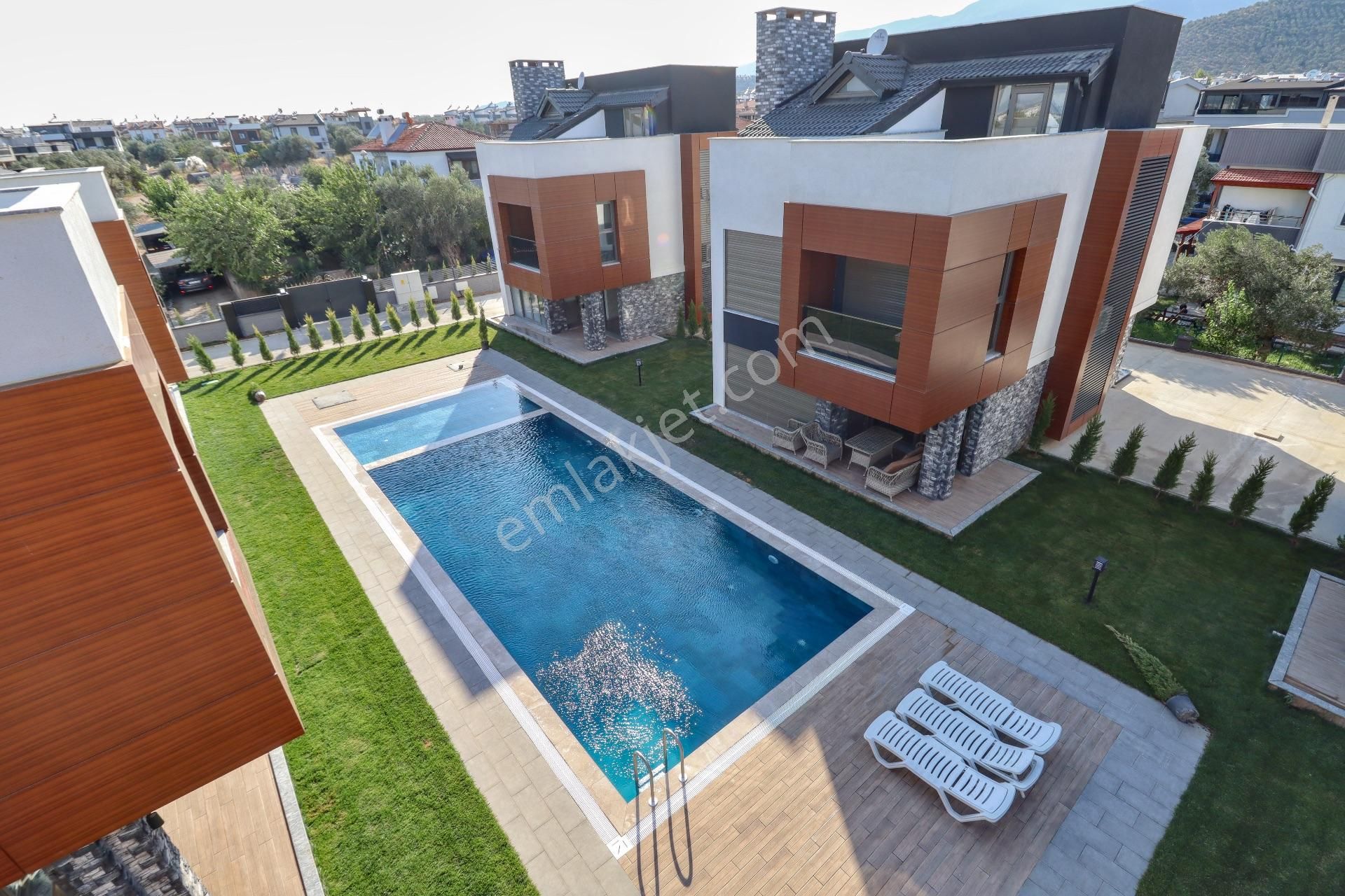 Güre Sahil Tarafında Satılık Havuzlu Sitede 4+1 Sıfır Villa - Görsel 29