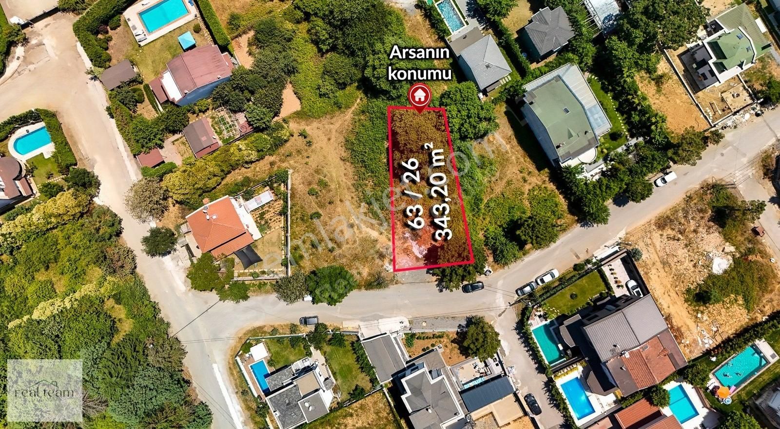 Çekmeköy Ömerli' De 342m² Villa İmarlı Arsa
