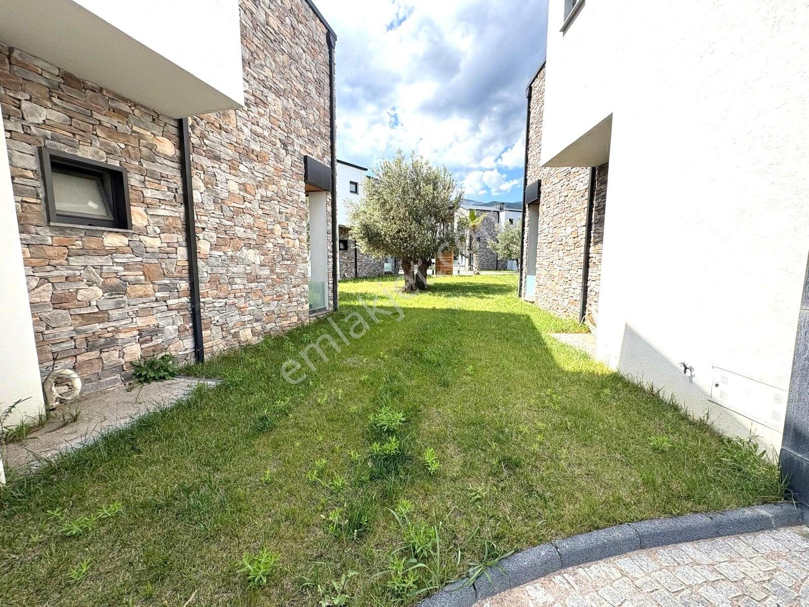 Sezgin Emlaktan Gürede Yüzme Havuzlu Şık Tasarım Satılık Villa - Görsel 7