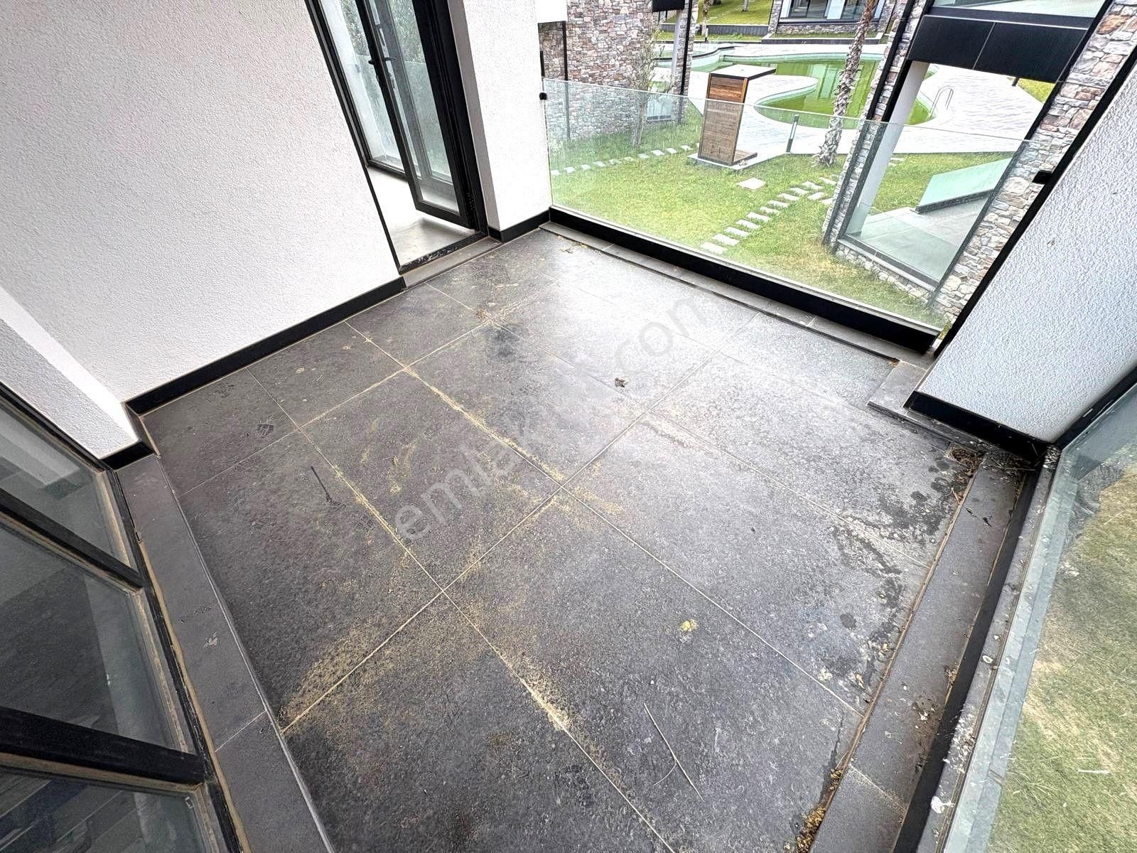 Sezgin Emlaktan Gürede Yüzme Havuzlu Şık Tasarım Satılık Villa - Görsel 26