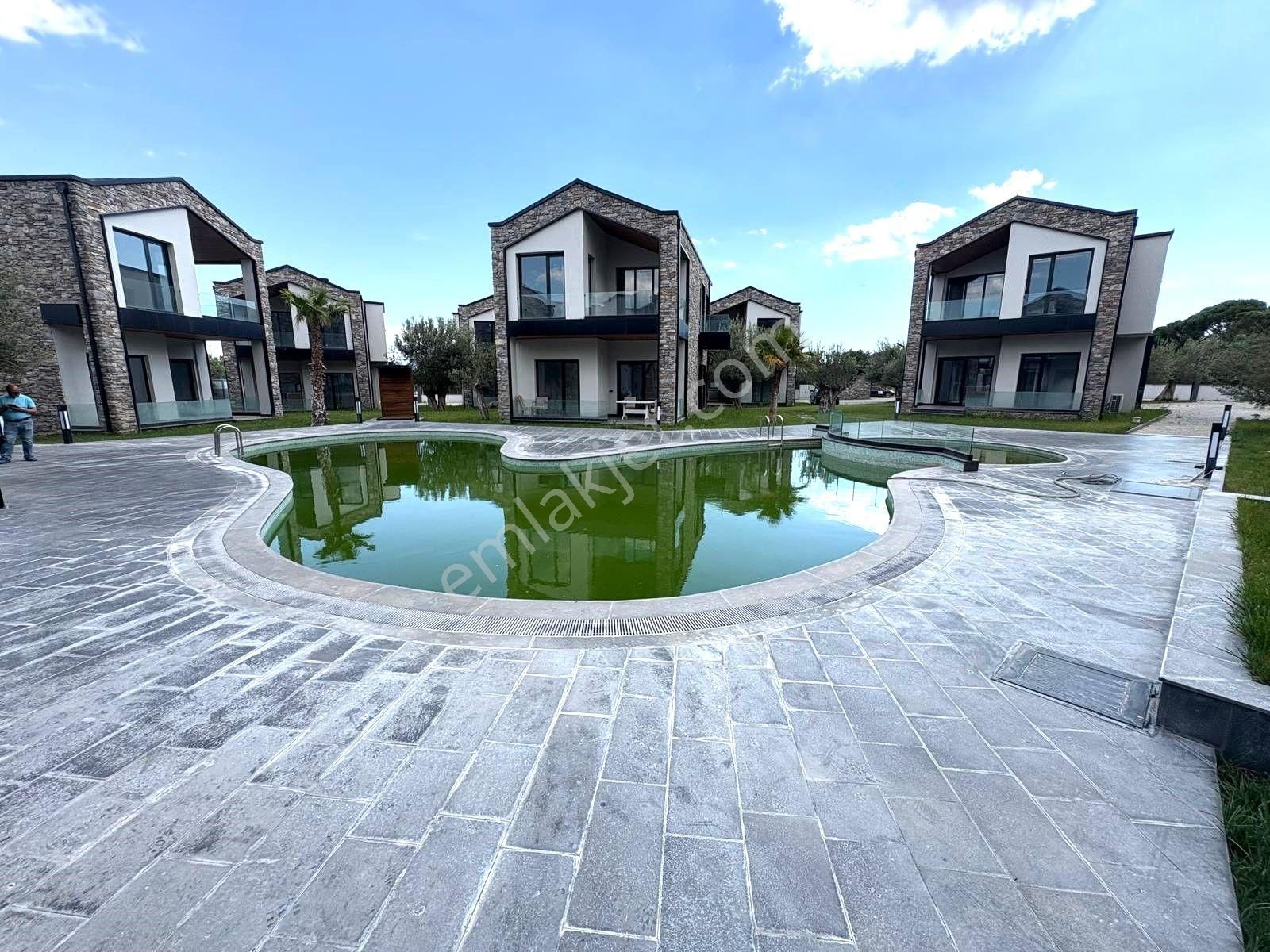 Sezgin Emlaktan Gürede Yüzme Havuzlu Şık Tasarım Satılık Villa - Görsel 32