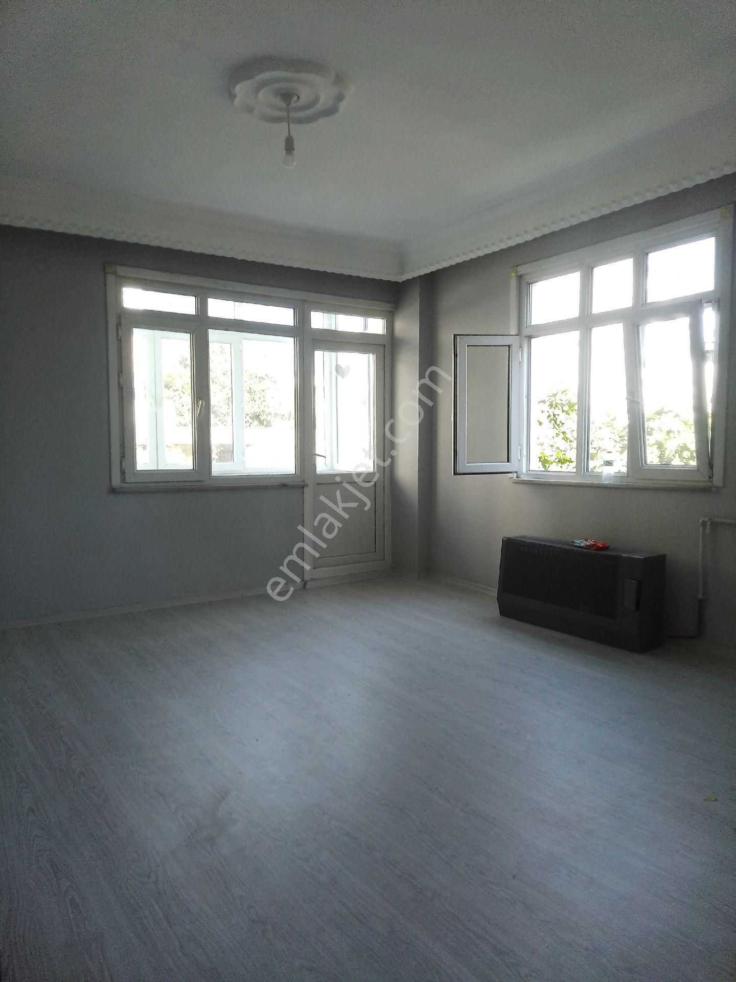 Aslı Emlak'tan Kiralık Bolluca Mahallesi'nde 2+1 Ara Kat Daire